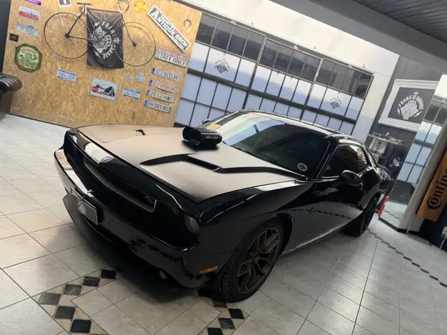 Dodge Challenger RT 5.7 Hemi