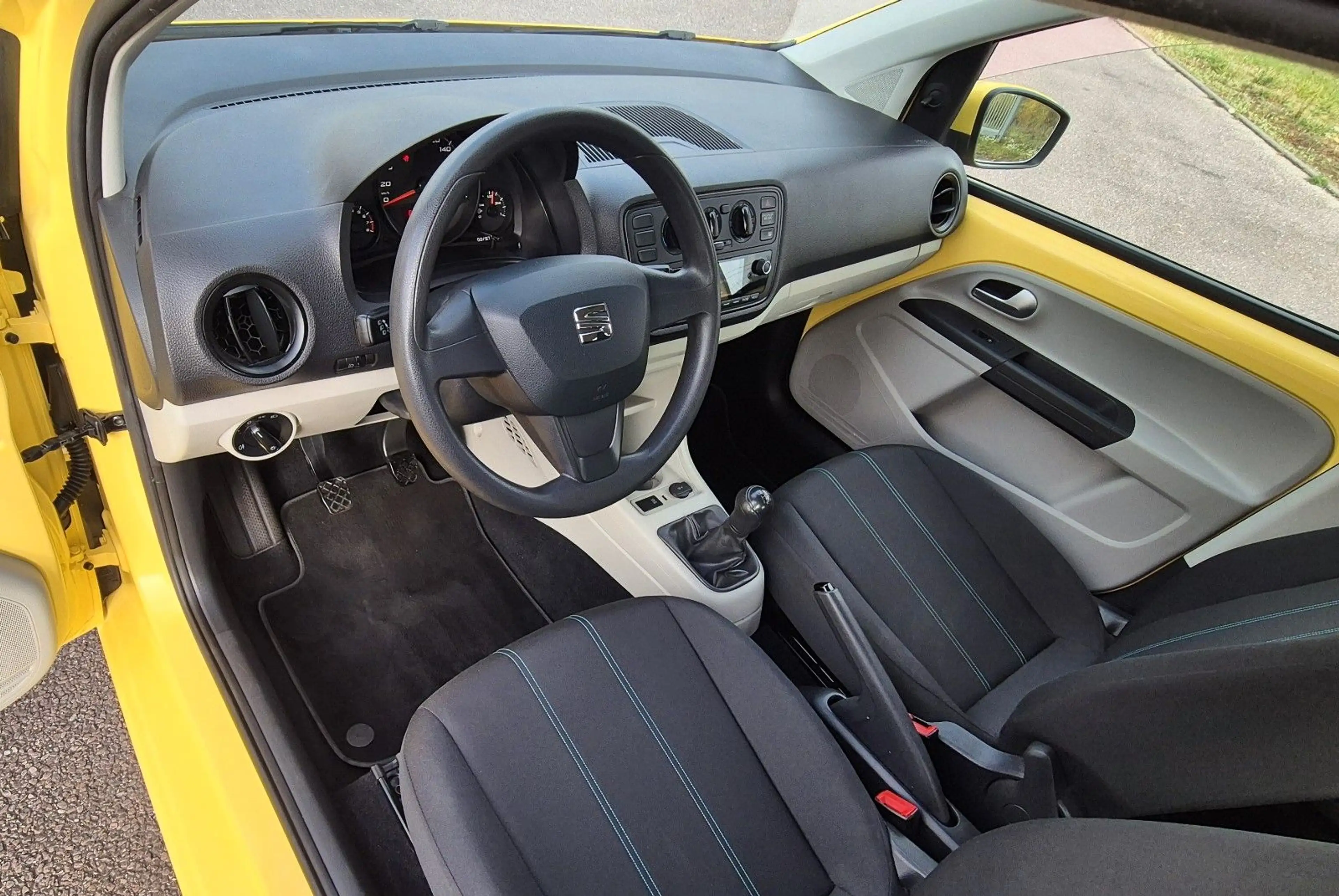 SEAT Mii Style, Klima, 5 Türer. — photo 12