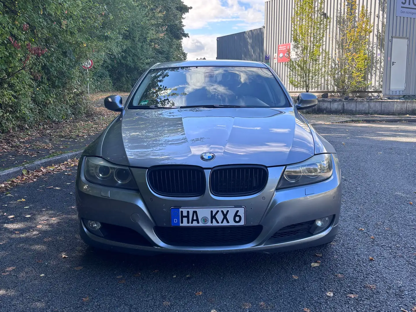 BMW 325 325d 3.0d Grau - 2