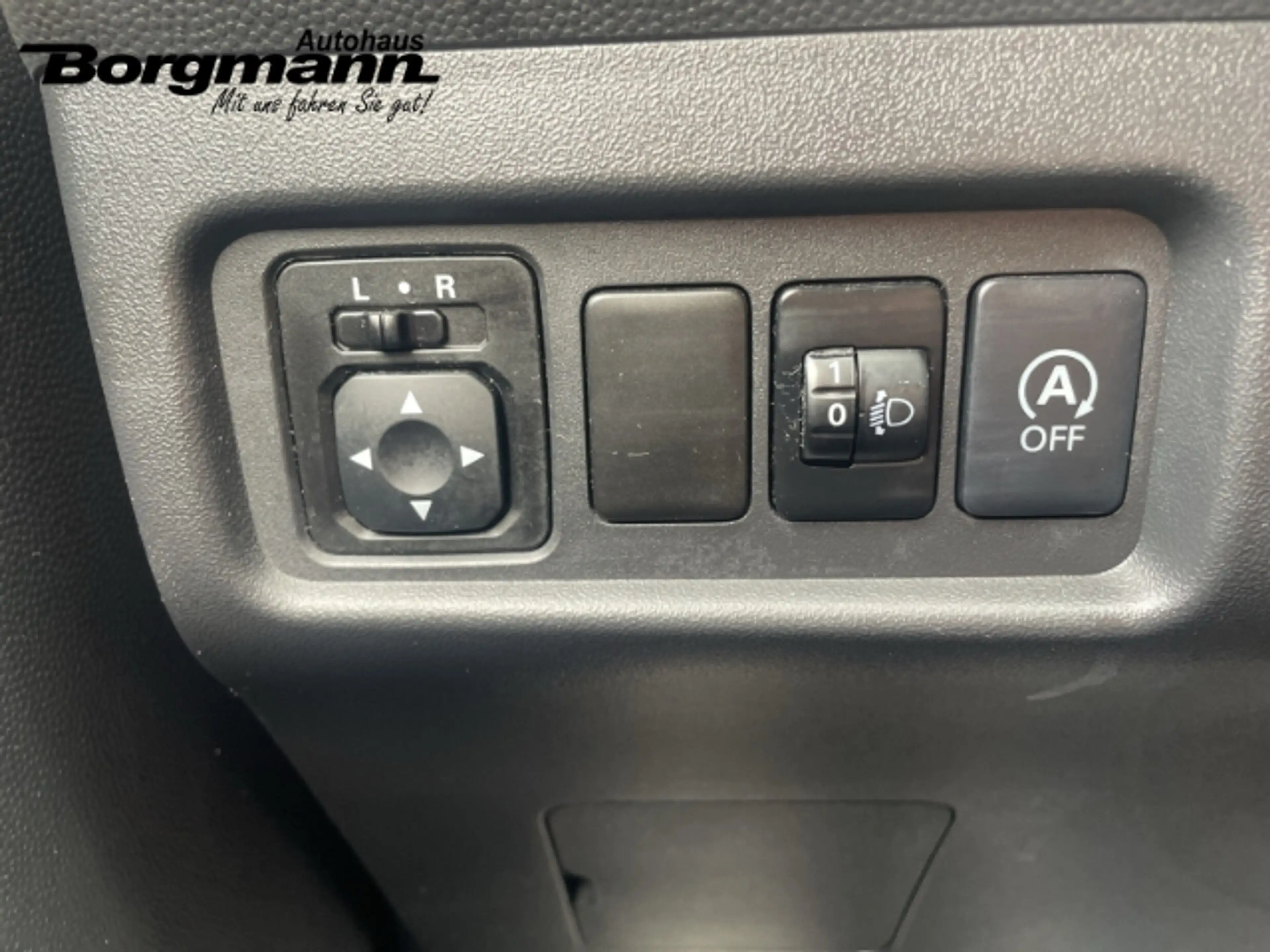 Mitsubishi Space Star Diamant Edition+ 1.2 Bluetooth - Sitzheizung - App — photo 12