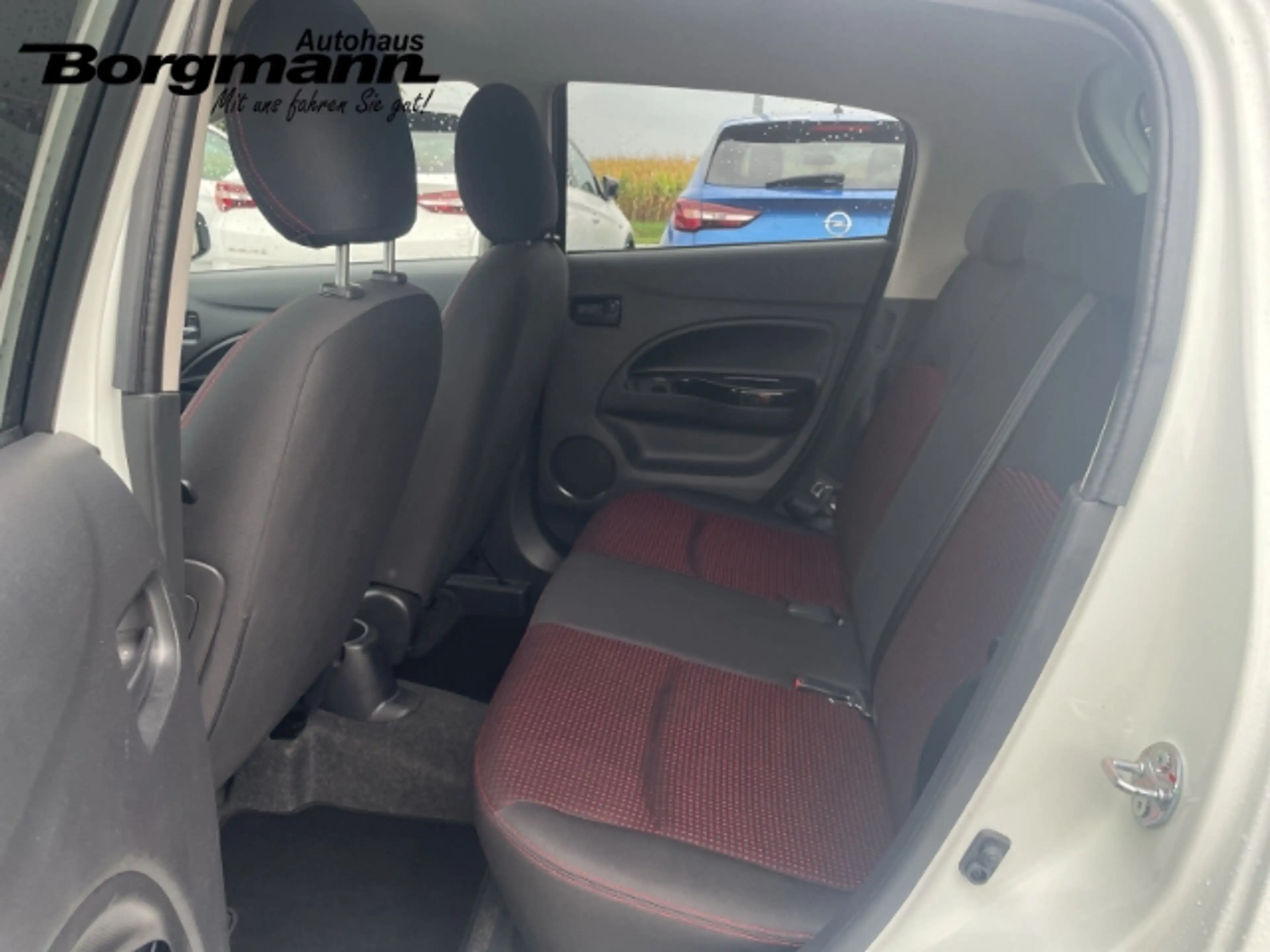 Mitsubishi Space Star Diamant Edition+ 1.2 Bluetooth - Sitzheizung - App — photo 8