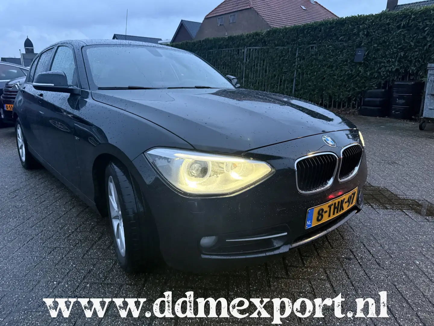 BMW 116 1-serie 116d EDE Executive Zwart - 1