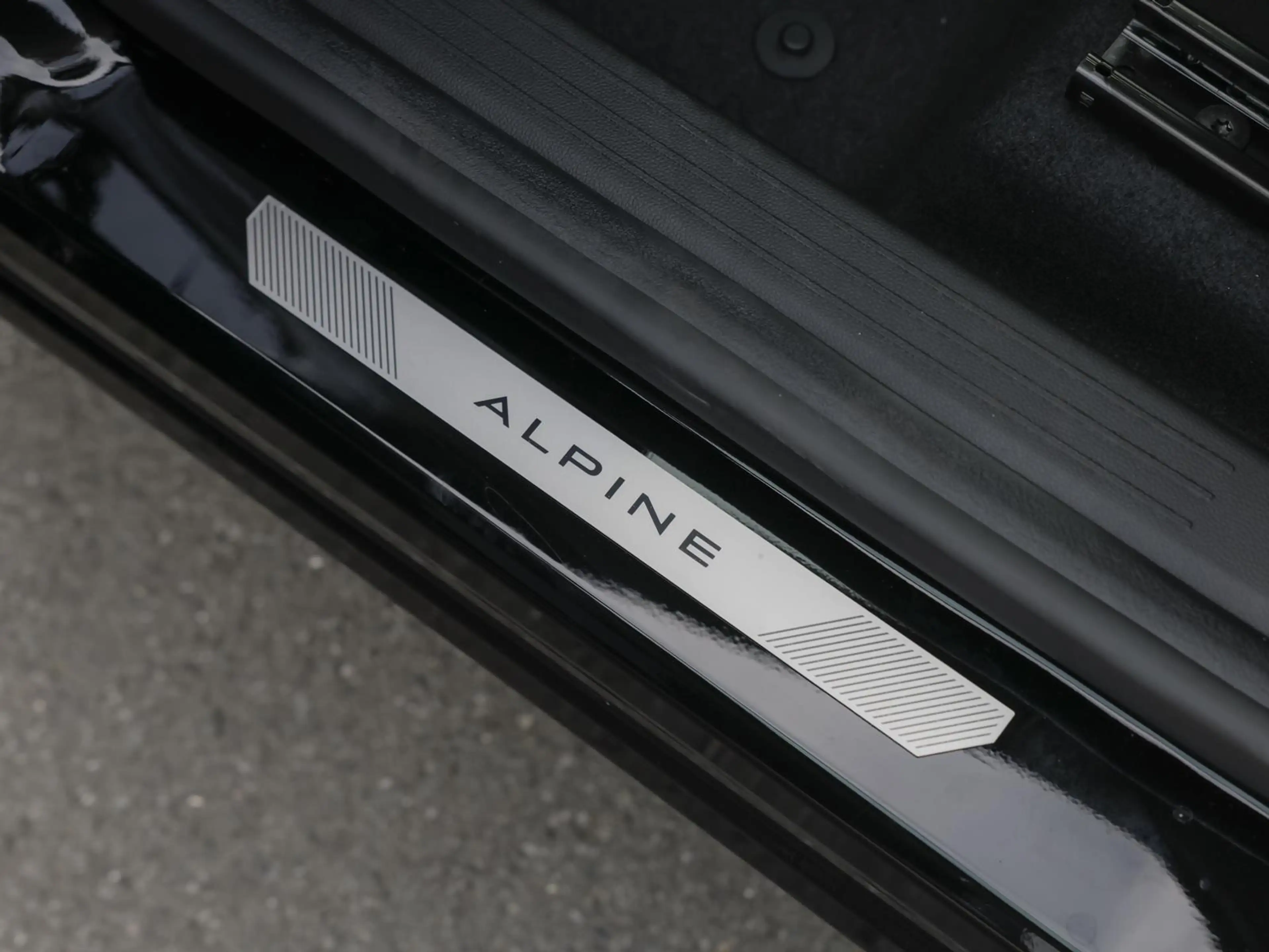 Renault Symbioz Esprit Alpine Mild Hybrid 140 EDC — photo 12