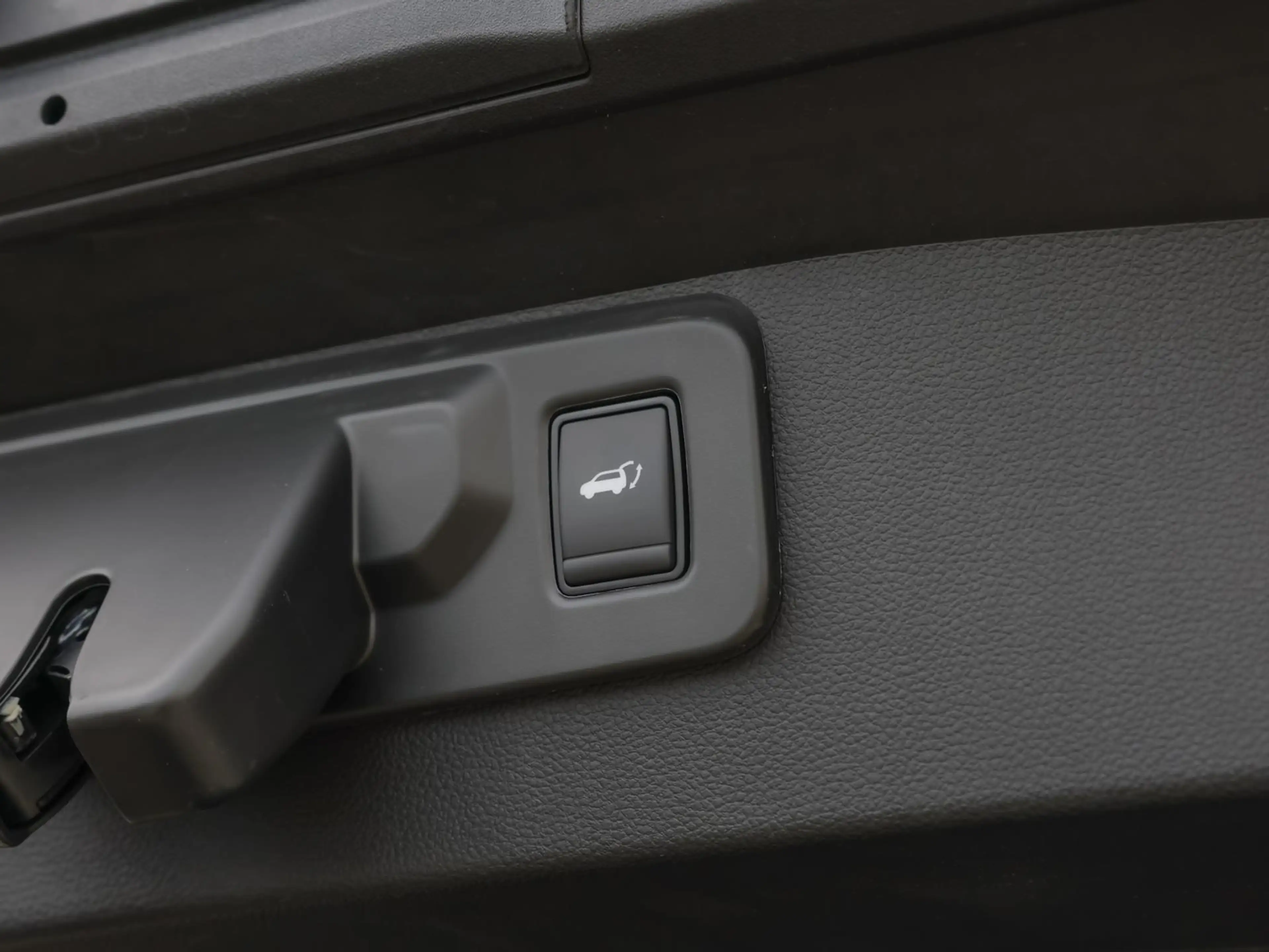 Renault Symbioz Esprit Alpine Mild Hybrid 140 EDC — photo 10