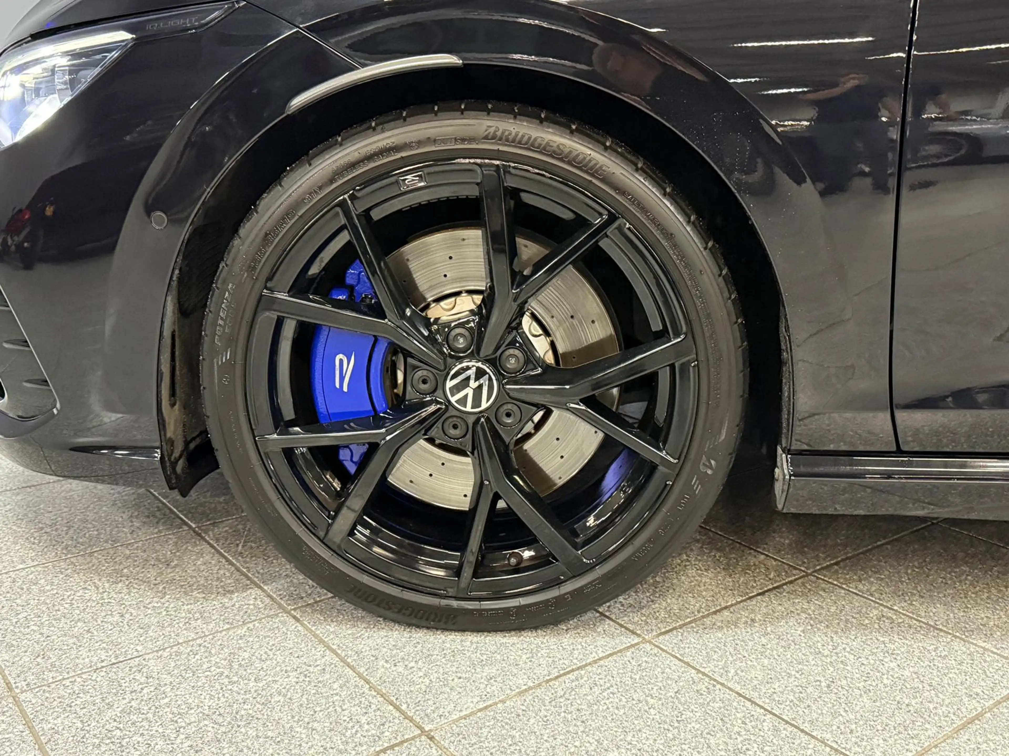 Volkswagen Golf R Performance 2.0 4M Pano|Akra|HUD|320pk — photo 8