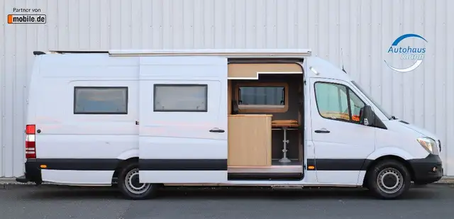 Mercedes-Benz Sprinter view 11
