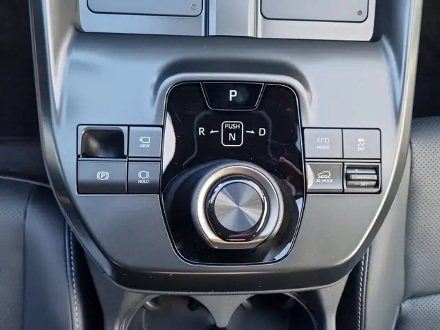 Toyota BZ4X view 14