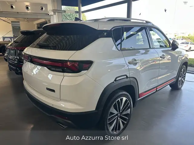 DR Automobiles DR5 view 3