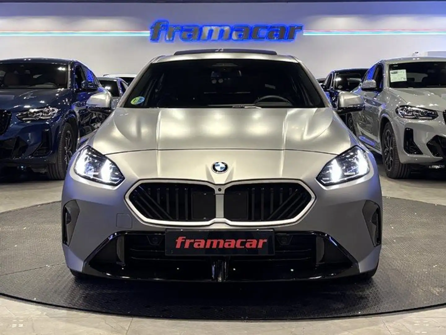 BMW 116 120iA Gris - 2