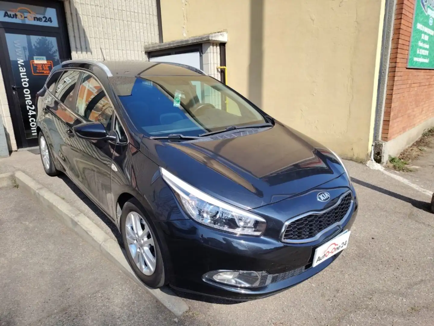 Kia Ceed / cee'd 1.6 CRDi 128 CV SW Stop&Go high tech FINANZIABILE Nero - 1