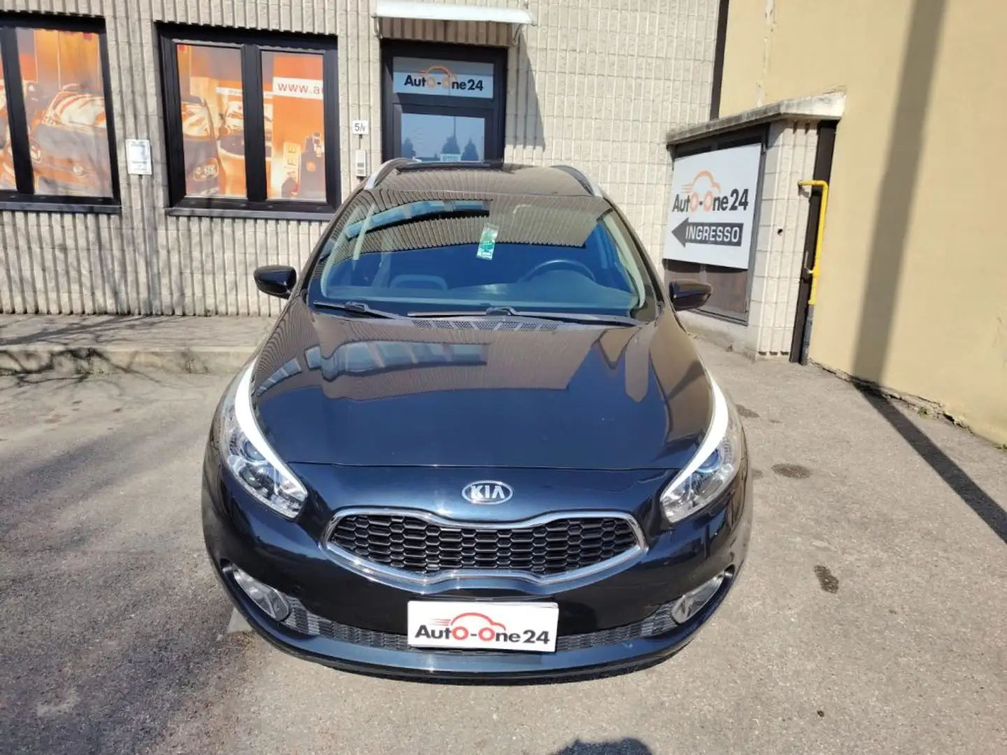 Kia Ceed / cee'd 1.6 CRDi 128 CV SW Stop&Go high tech FINANZIABILE Nero - 2