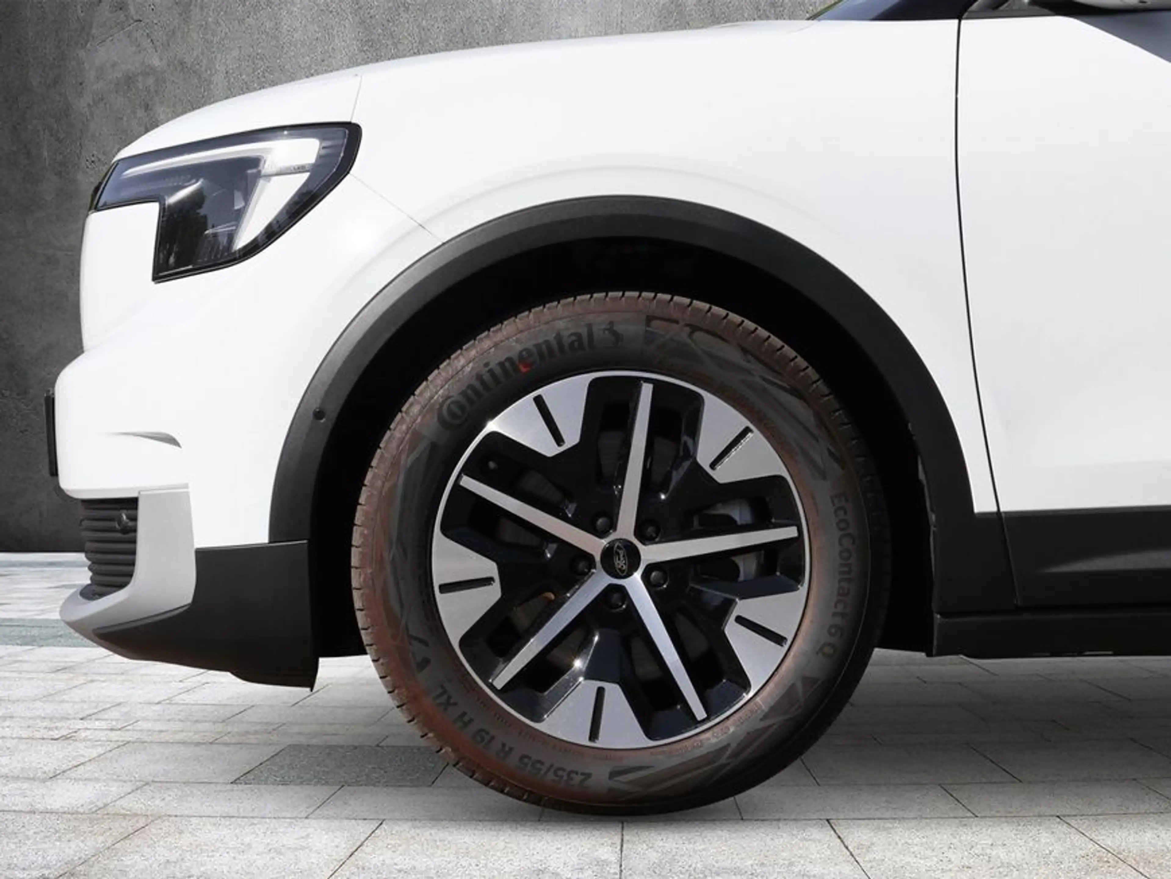 Ford Explorer Dual-Elektromotor Extend. Range AWD 77kWh — photo 10