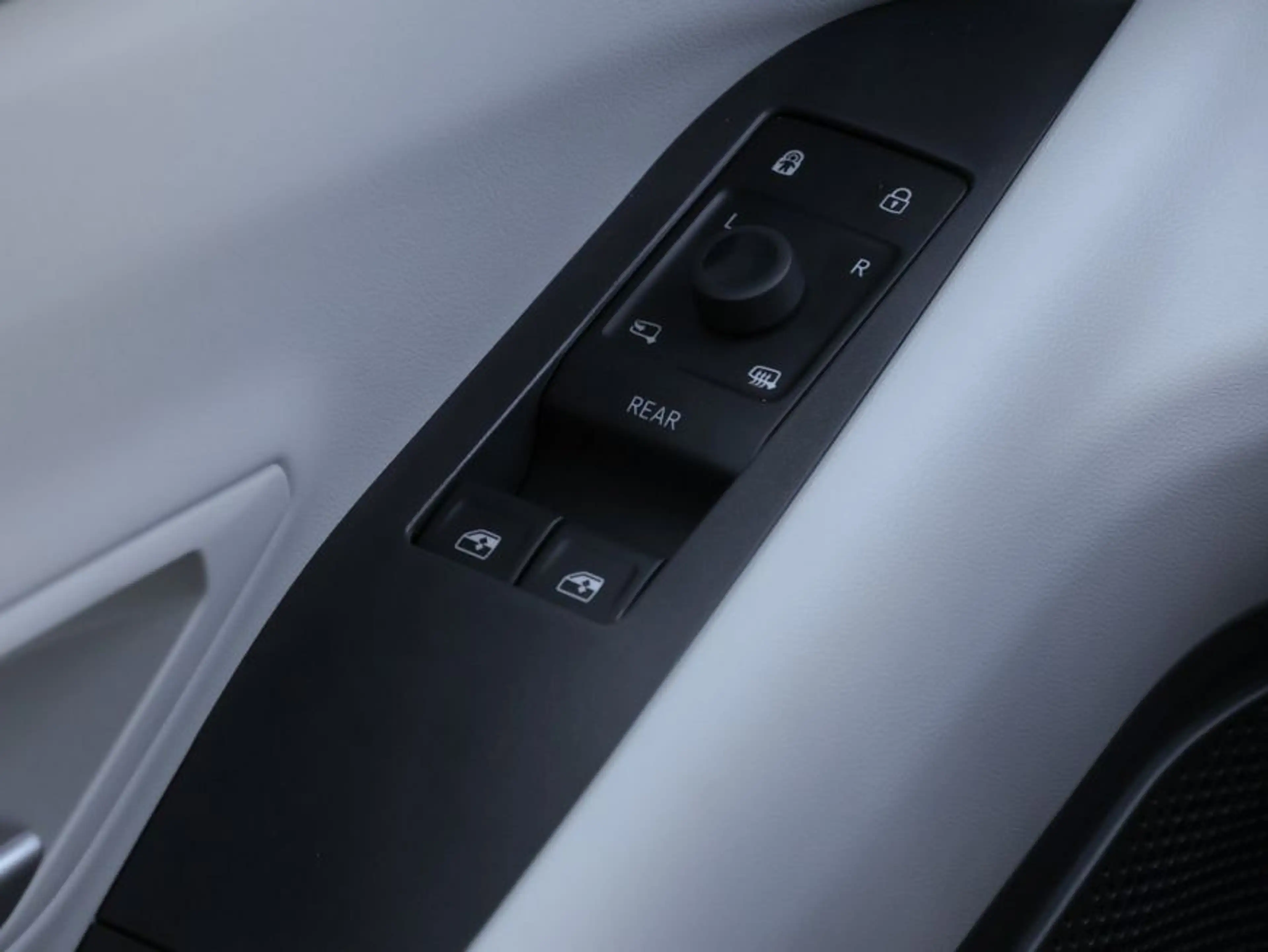 Ford Explorer Dual-Elektromotor Extend. Range AWD 77kWh — photo 14
