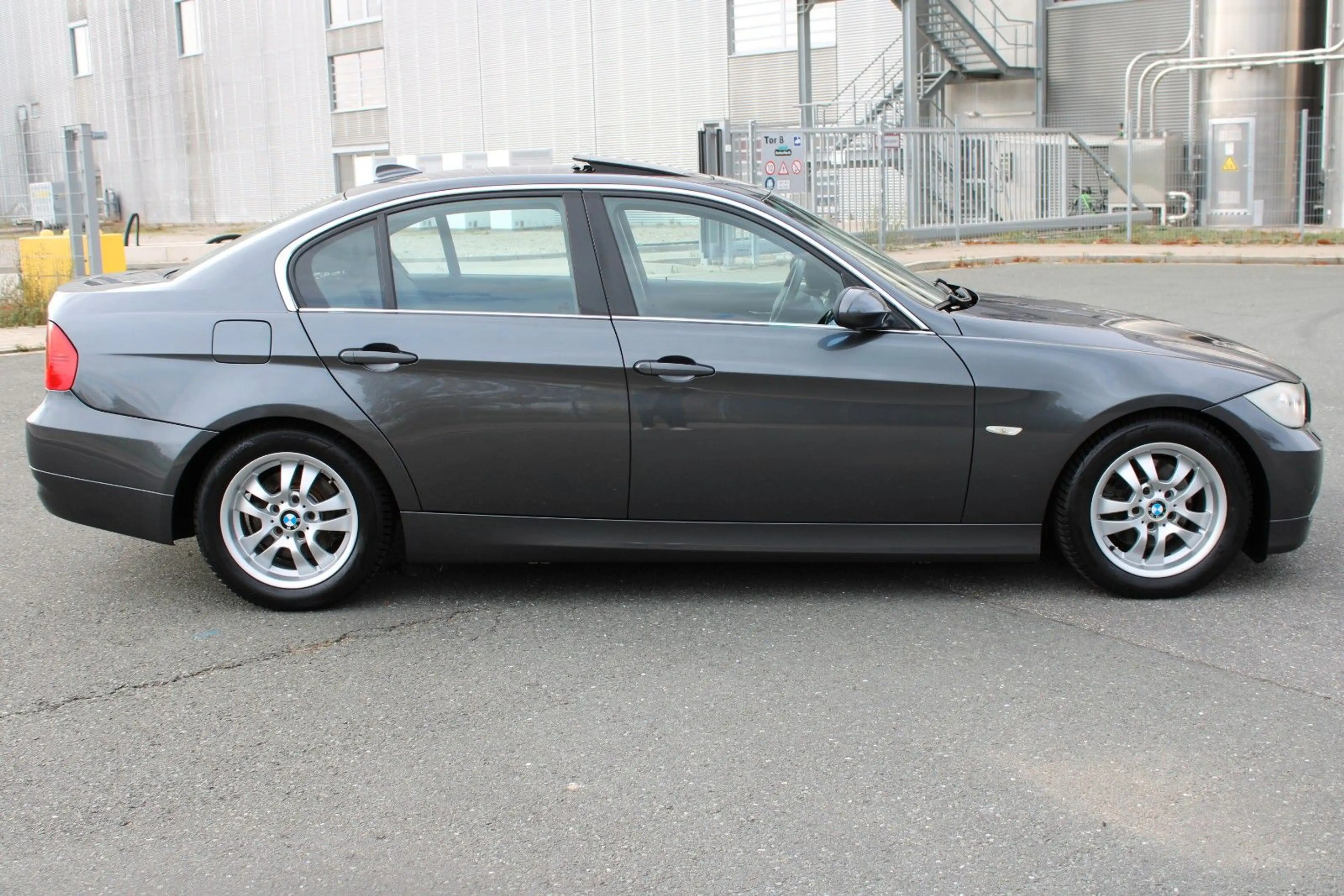 BMW 325 i Xenon Auto. Schiebed. Xenon Leder NaviProf. — photo 5
