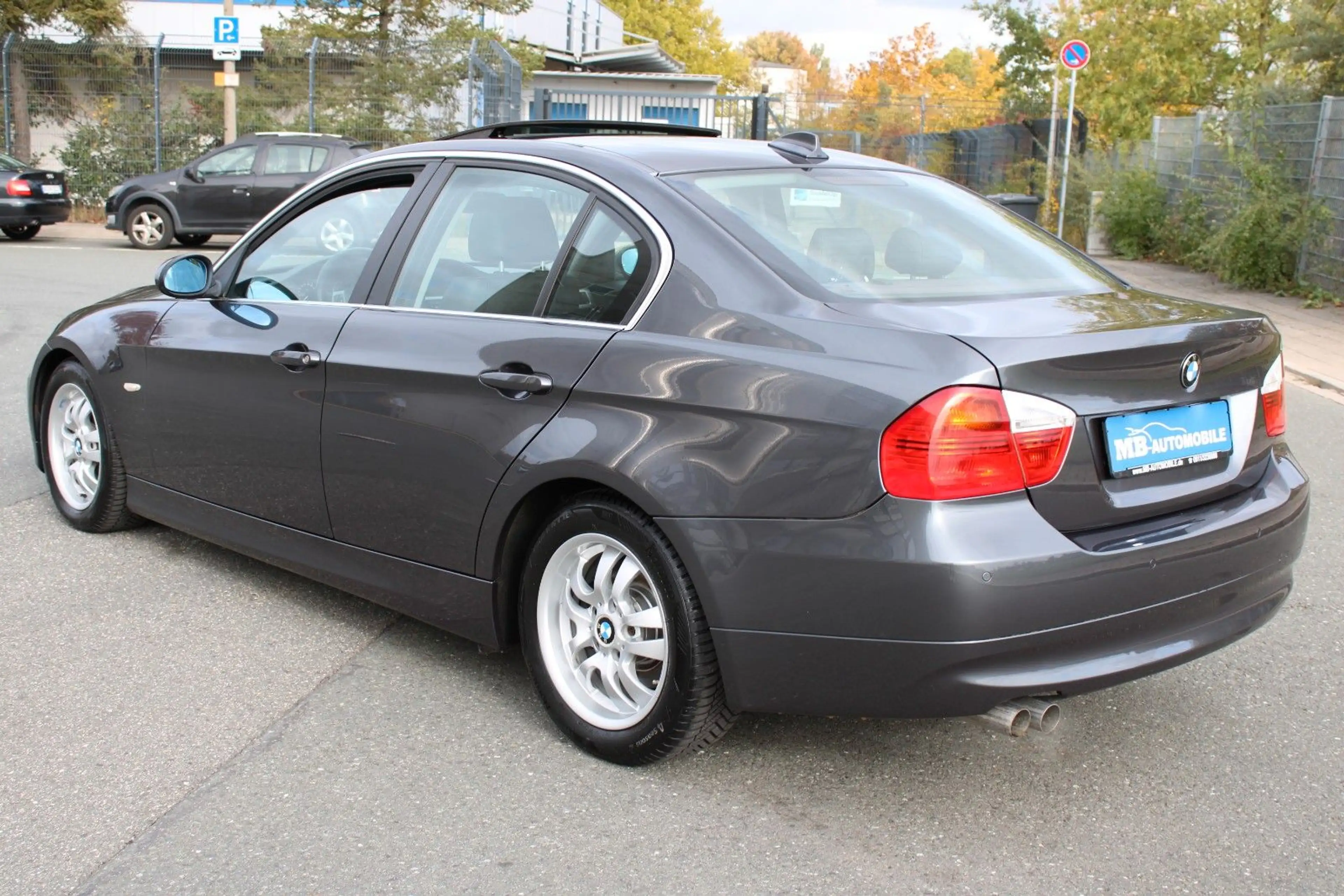 BMW 325 i Xenon Auto. Schiebed. Xenon Leder NaviProf. — photo 7