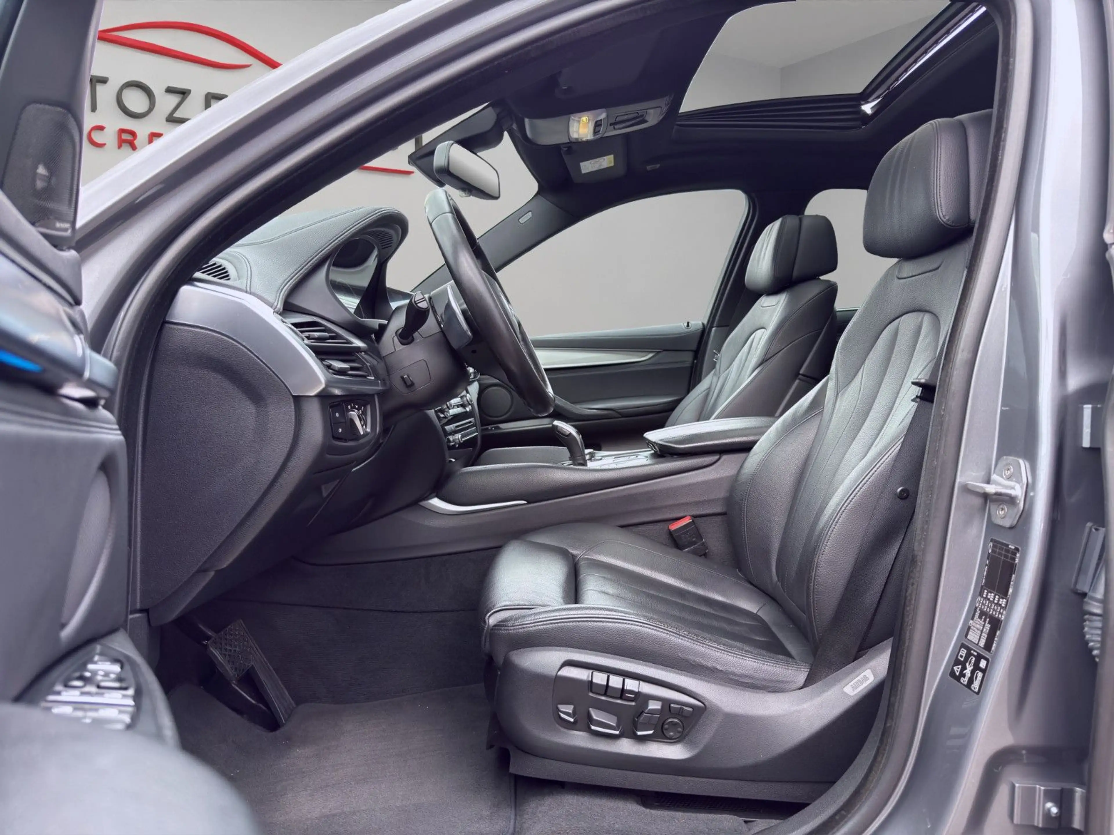 BMW X6 30d M Paket eGSD HUD 360° VIRT H/K SOFTCL 20" — photo 9