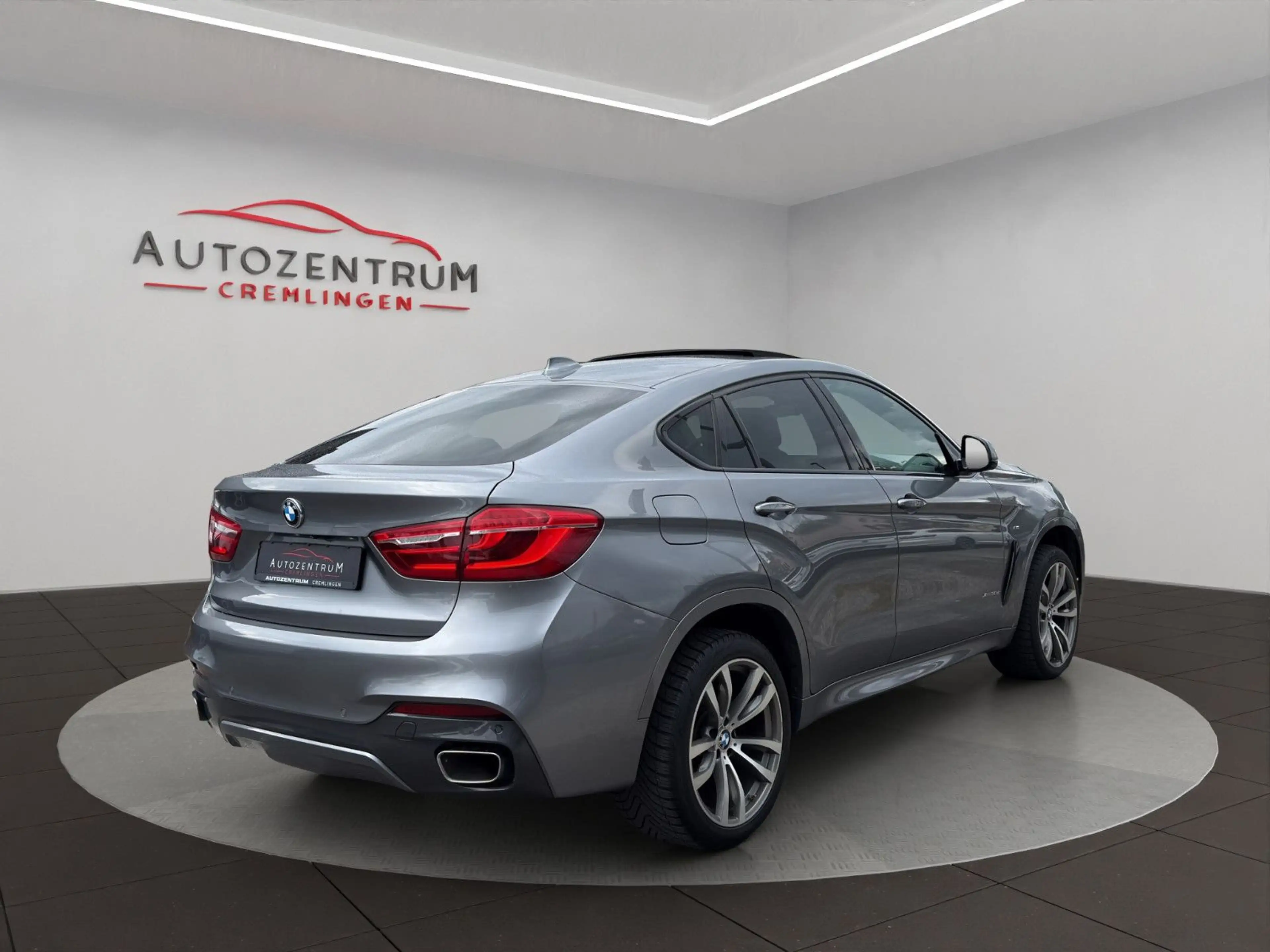 BMW X6 30d M Paket eGSD HUD 360° VIRT H/K SOFTCL 20" — photo 5
