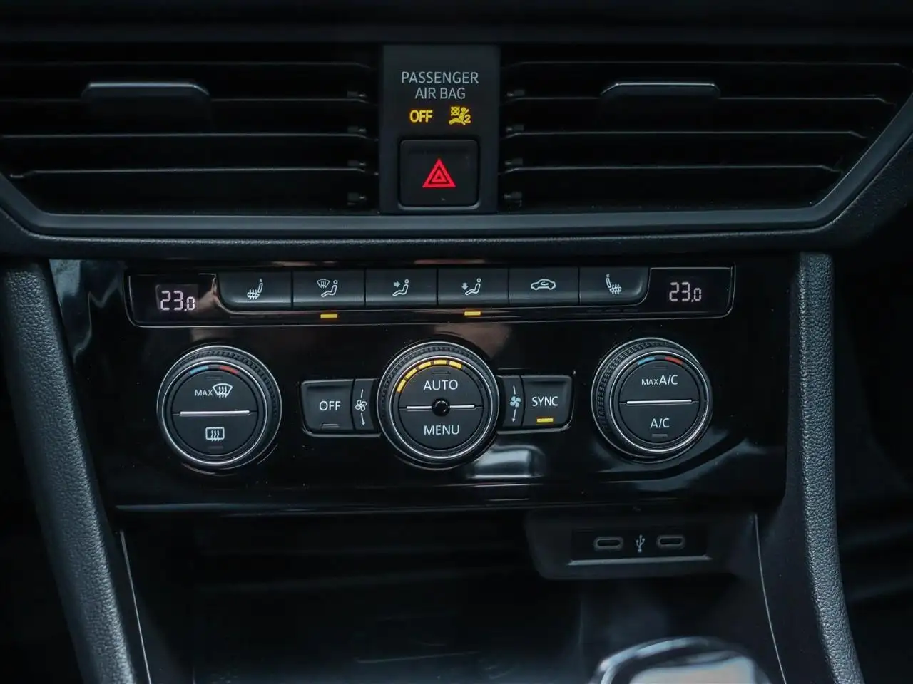 Volkswagen Jetta снимка Volkswagen Jetta