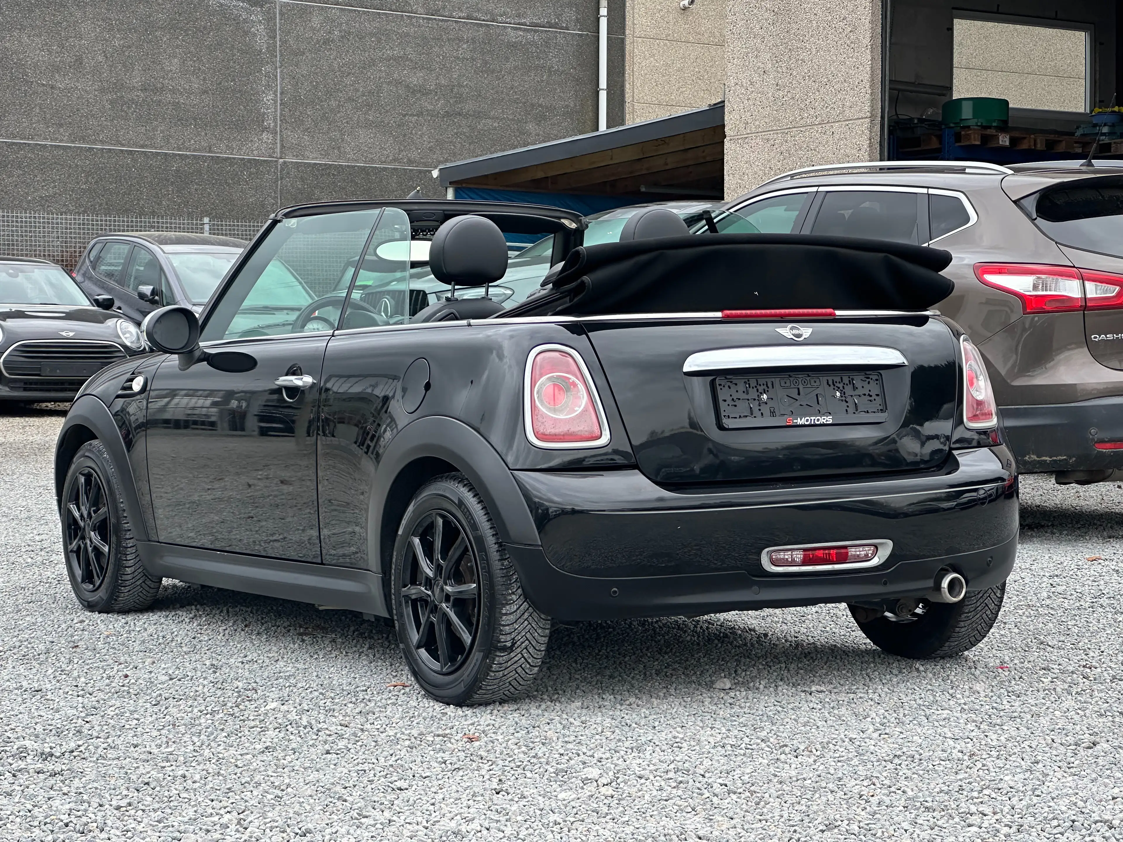 MINI Cooper D Cabrio Cabriolet 1.6 D / PROPRE / ROULE PARFAITEMENT — photo 2