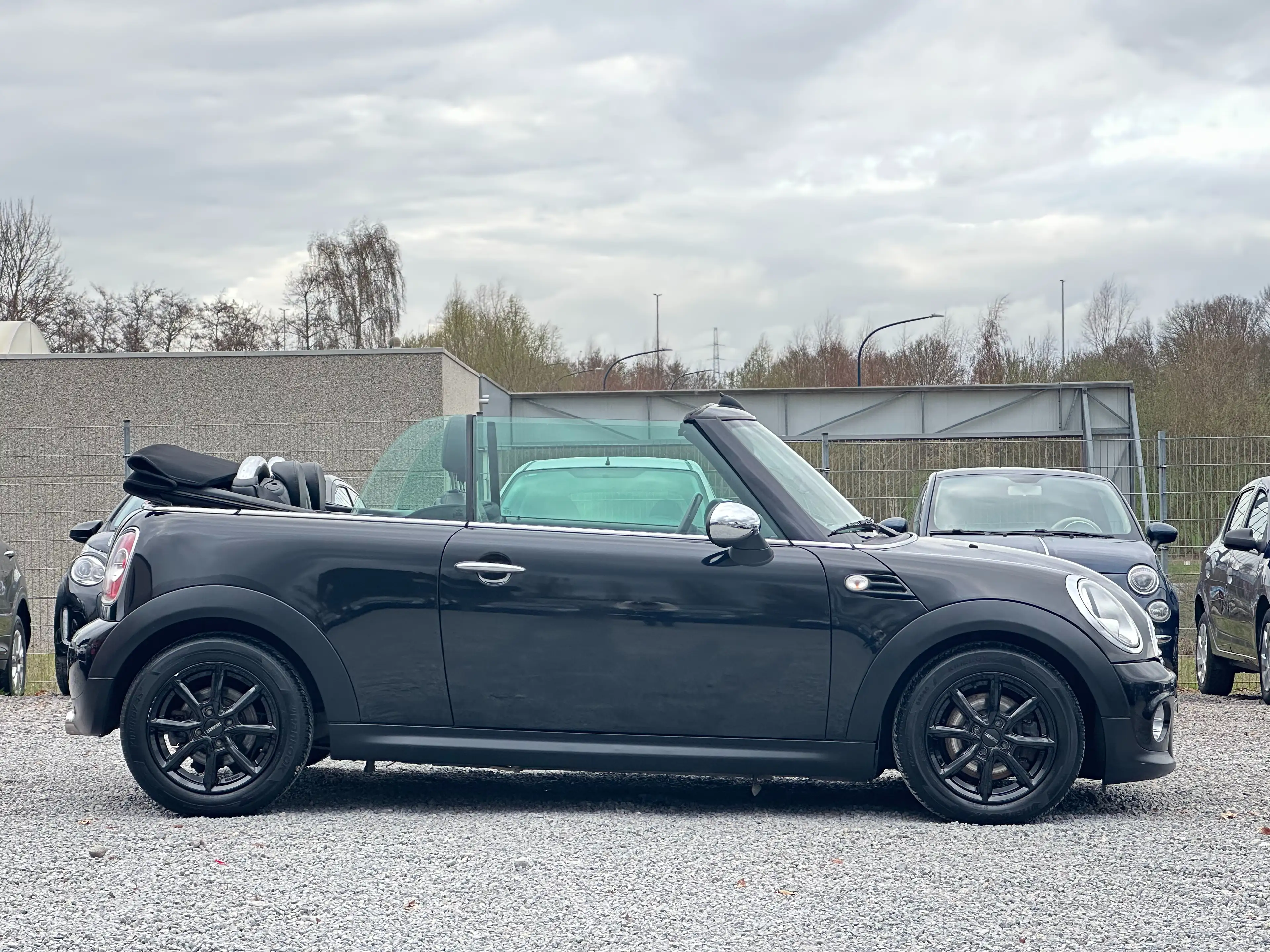MINI Cooper D Cabrio Cabriolet 1.6 D / PROPRE / ROULE PARFAITEMENT — photo 3