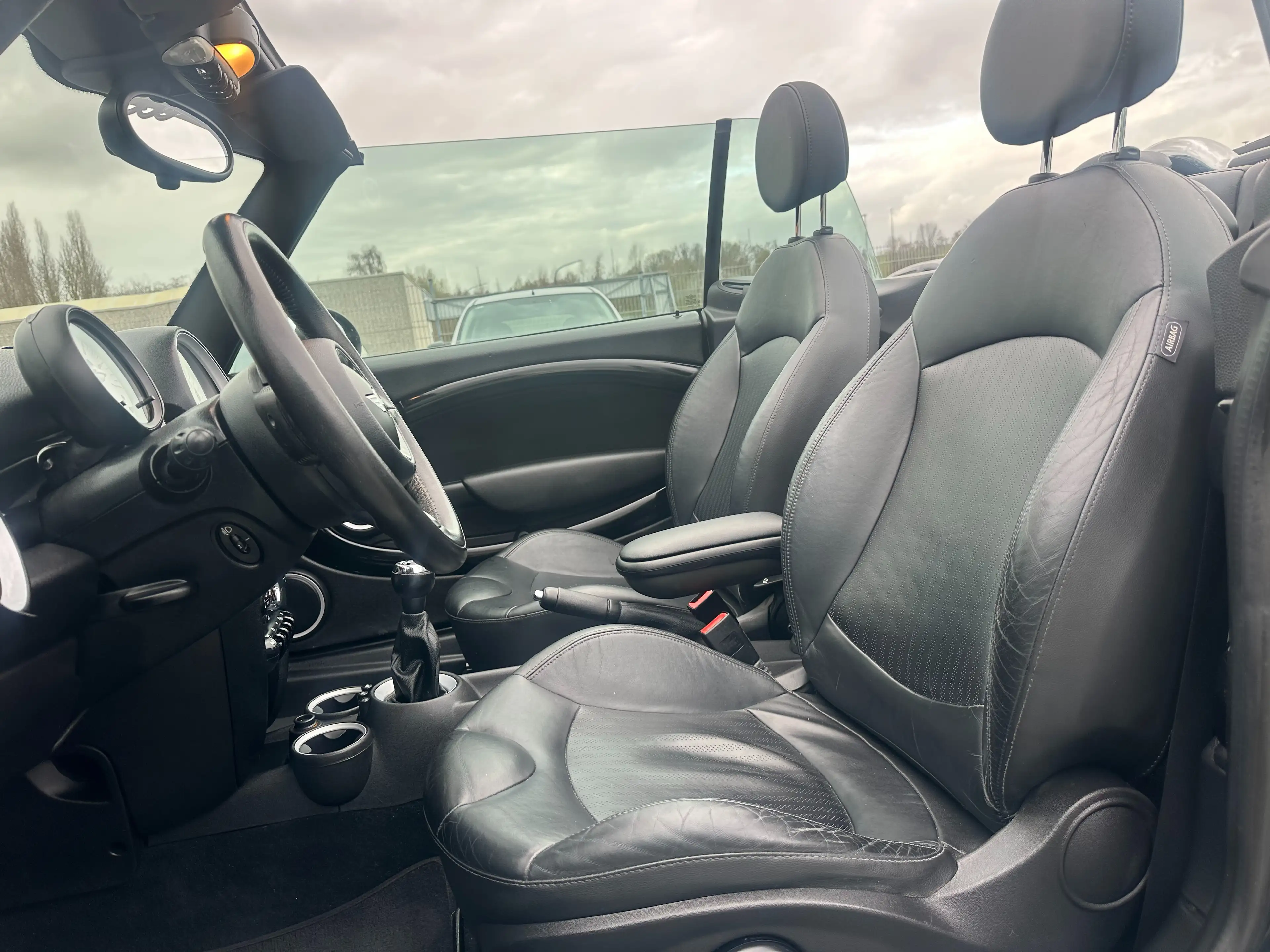 MINI Cooper D Cabrio Cabriolet 1.6 D / PROPRE / ROULE PARFAITEMENT — photo 9