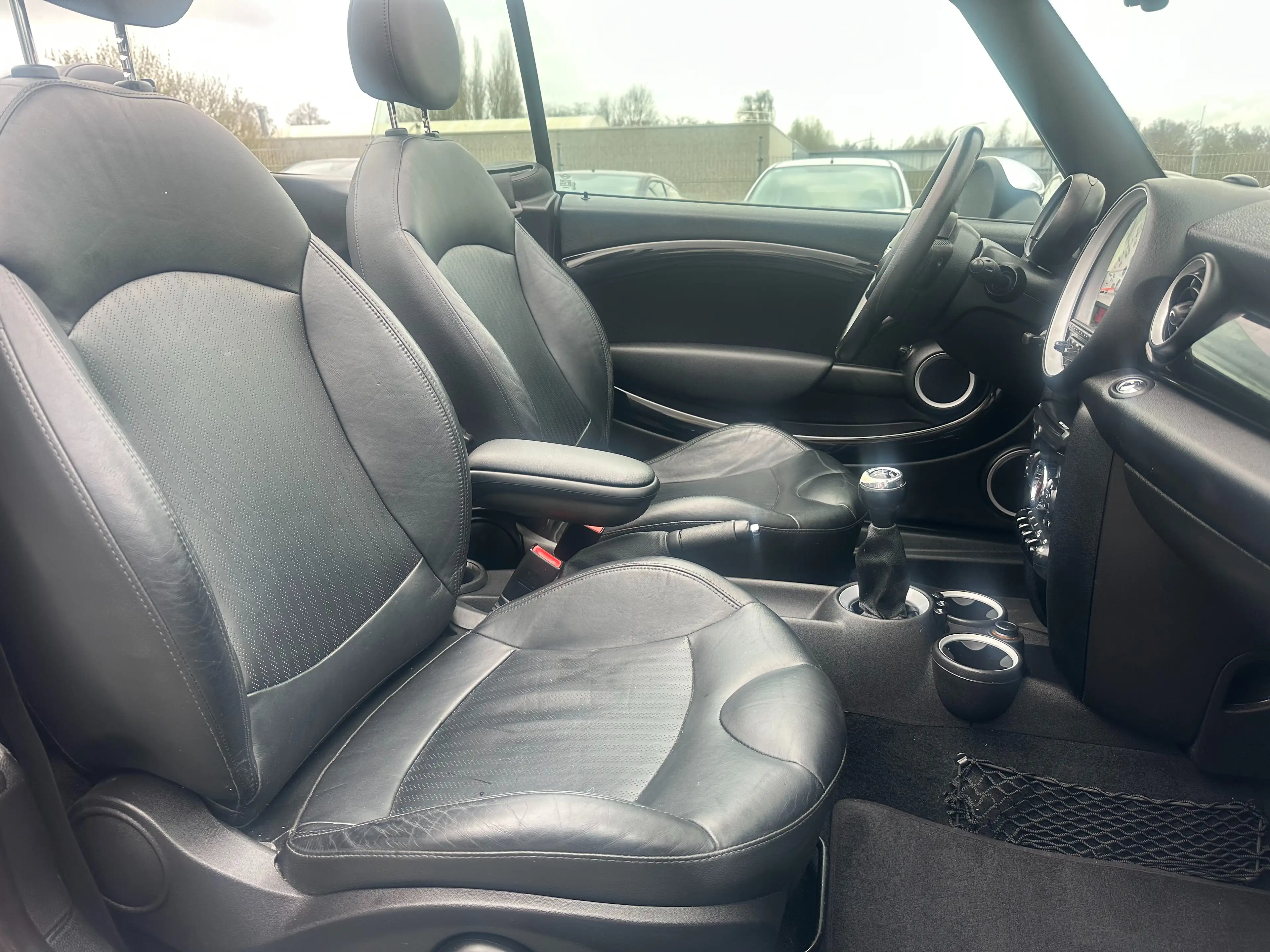 MINI Cooper D Cabrio Cabriolet 1.6 D / PROPRE / ROULE PARFAITEMENT — photo 6