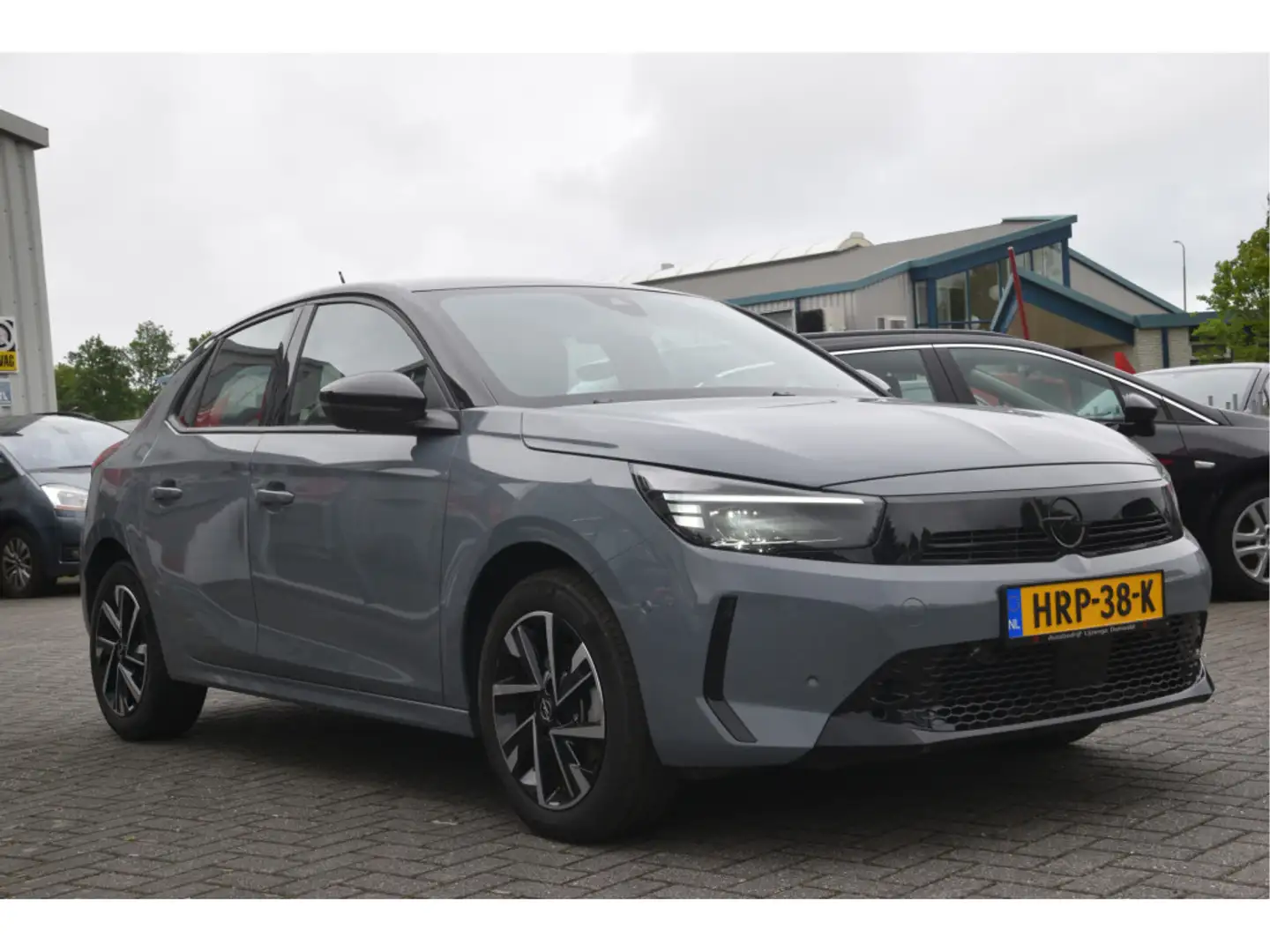 Opel Corsa 1.2 Turbo GS LED | Carplay | Camera | PDC | Clima Grijs - 2