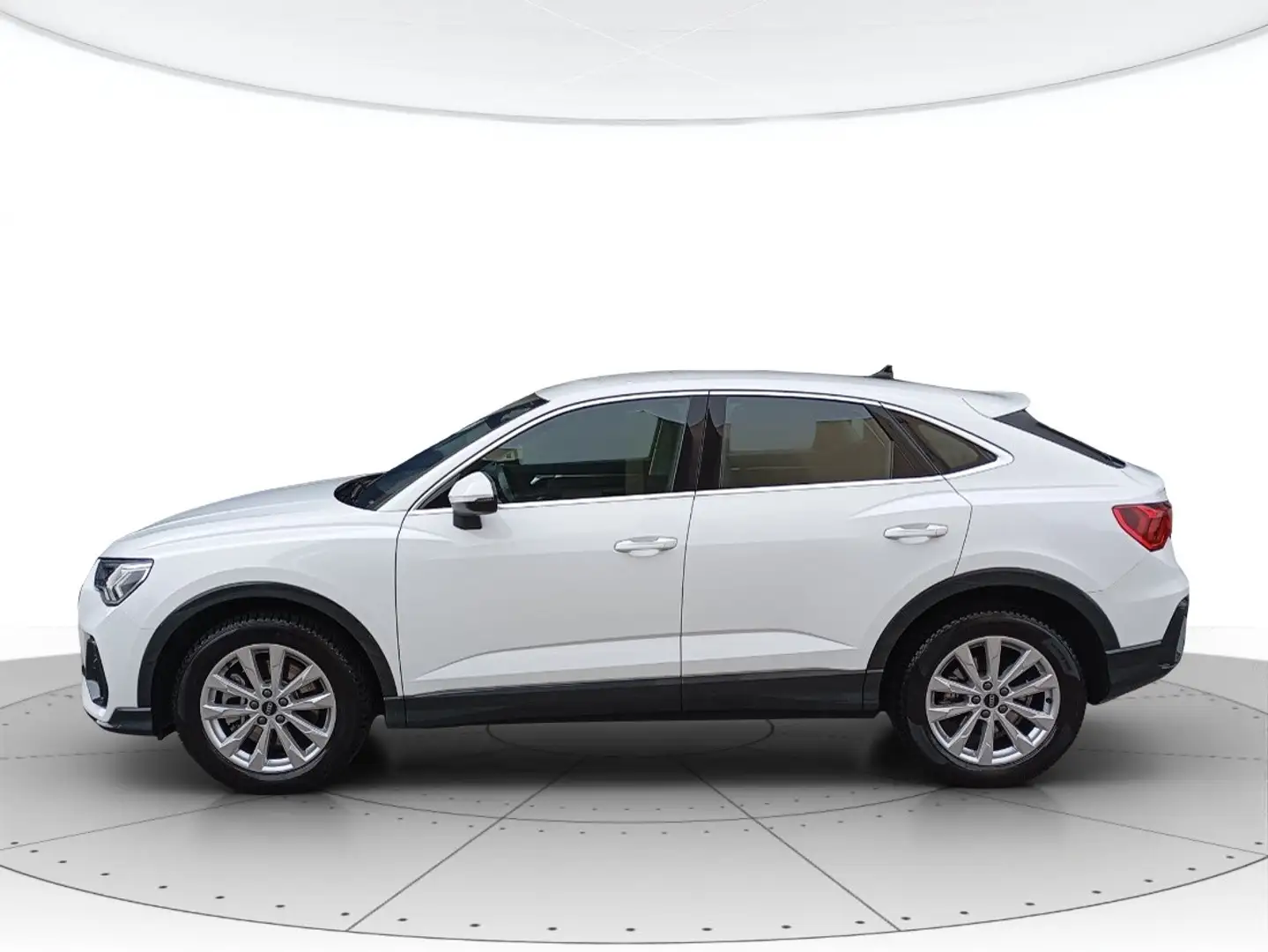 Audi Q3 Sportback 40 2.0 tfsi Business Plus quattro s-tron Weiß - 2