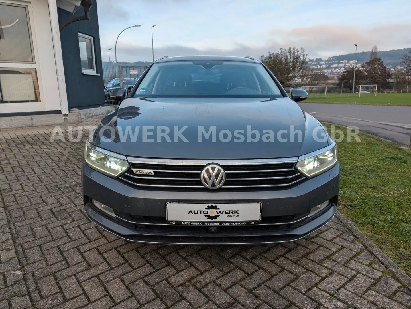 Volkswagen Passat Variant Highline/Allrad/Led/Navi/Ahk Grigio - 1