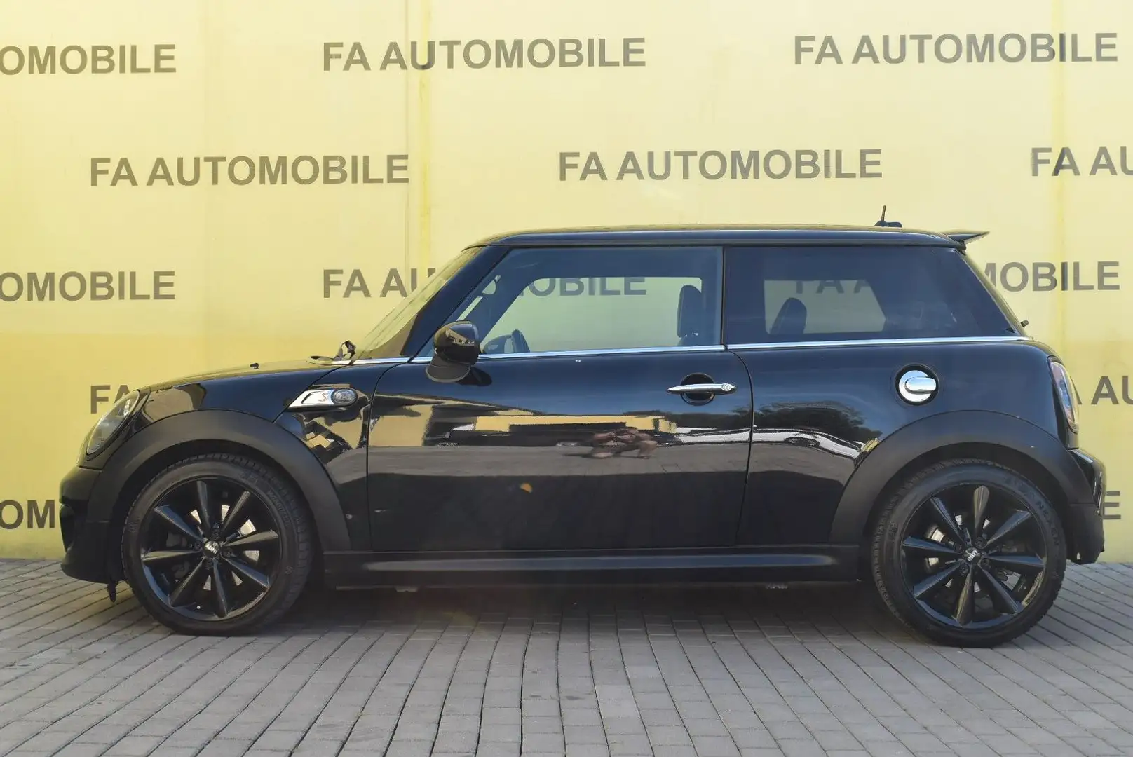 MINI Cooper S Mini Cooper S/XENON/HARMAN/KEYLESS/NAVI Schwarz - 2