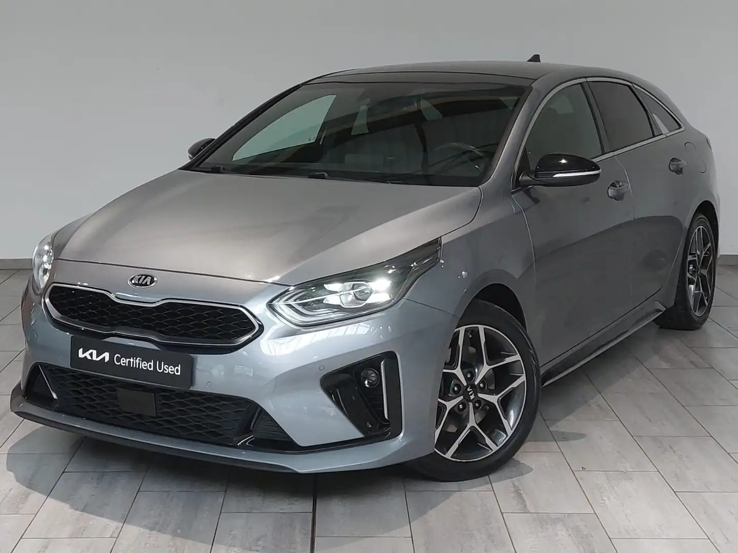 Kia ProCeed / pro_cee'd GT LINE 1.4 T-GDi DCT ISG 140CV *CUIR*CAMERA*LED* Šedá - 1