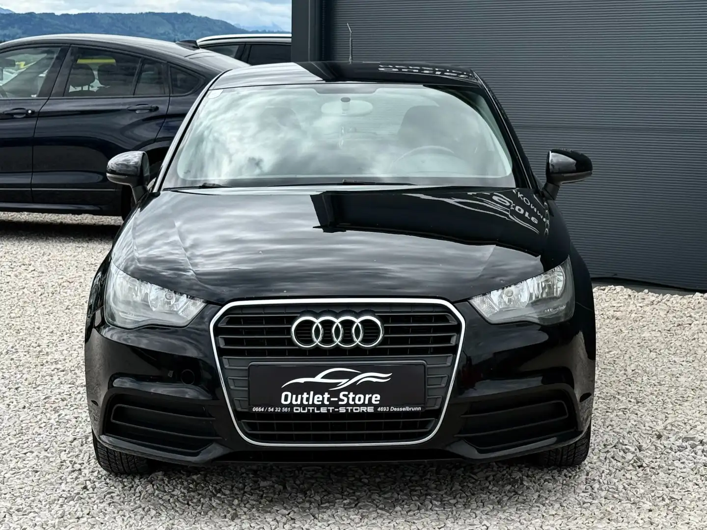 Audi A1 attraction*Klima*2.Besitz*Pickerl NEU 07/2027* Schwarz - 2
