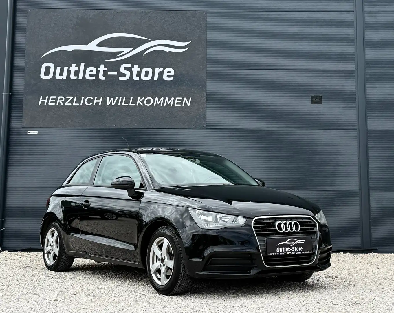 Audi A1 attraction*Klima*2.Besitz*Pickerl NEU 07/2027* Schwarz - 1
