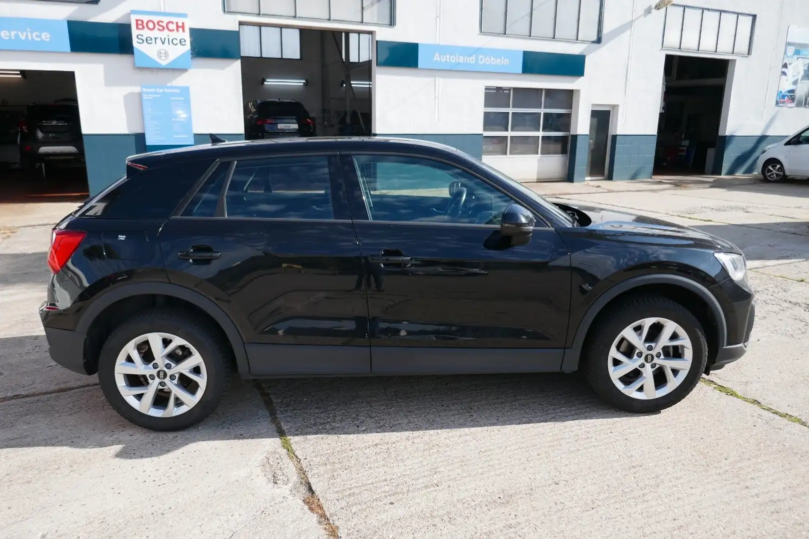Audi Q2 30 TFSI LED/MMI/ACC/PDC/Kam/SHZ Schwarz - 2