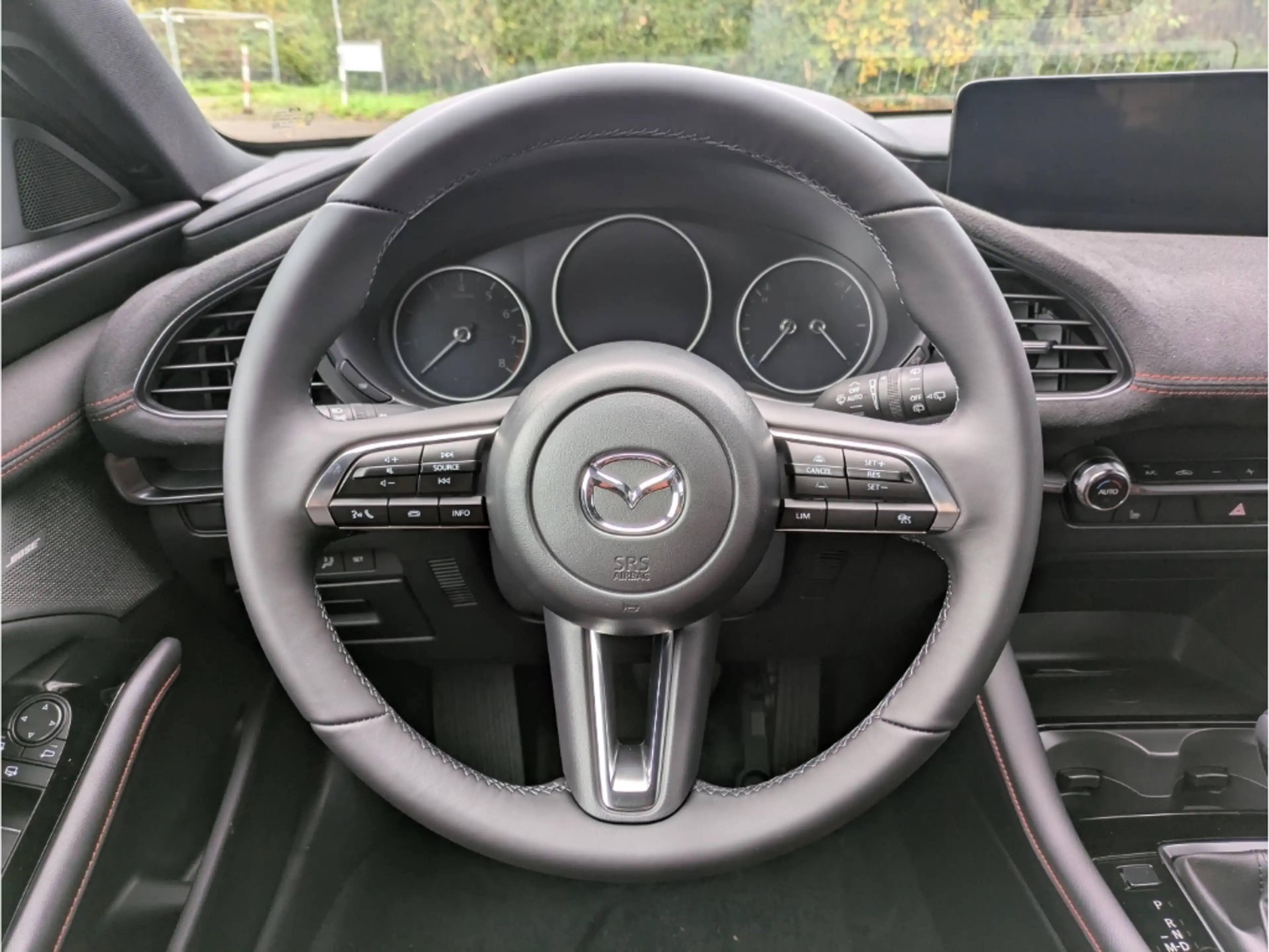 Mazda 3 NAGISA e-Skyactiv-G 140PS 6AT HUD Navi Memory Sitz — photo 8