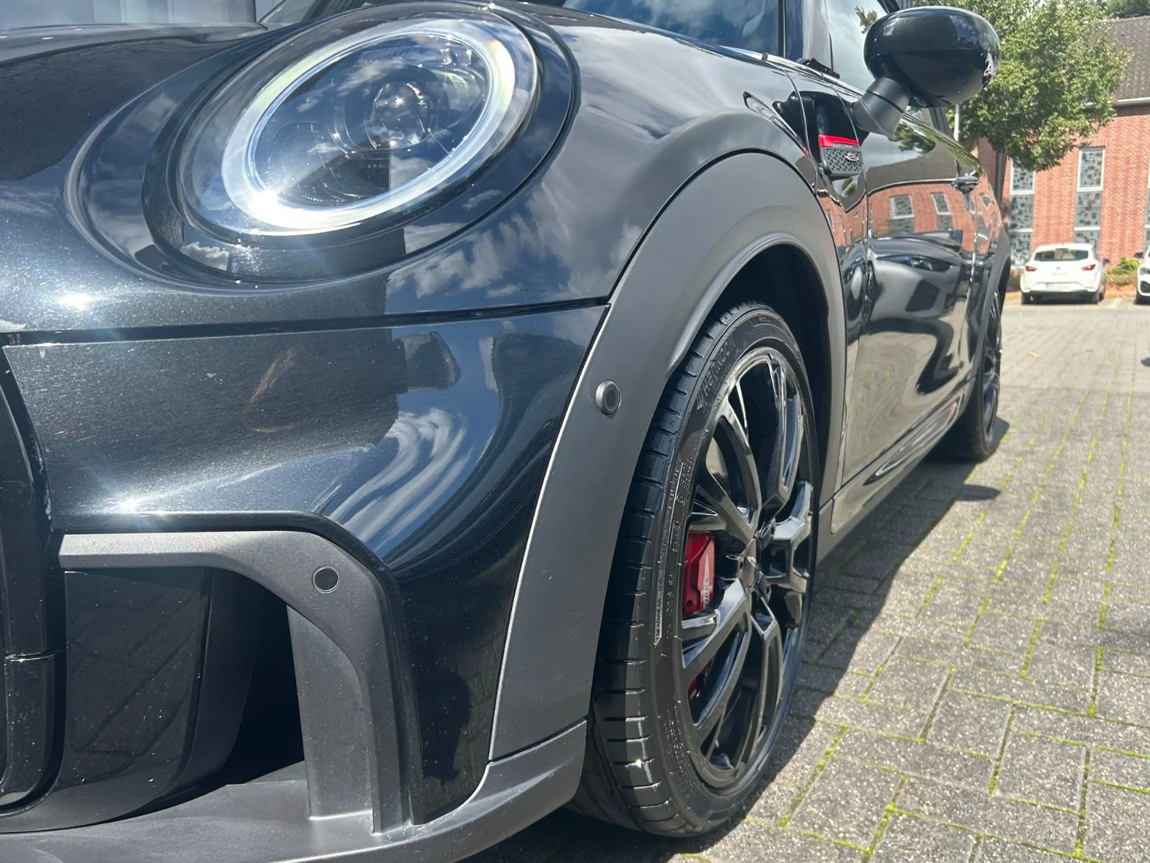 MINI John Cooper Works Cabrio — photo 12