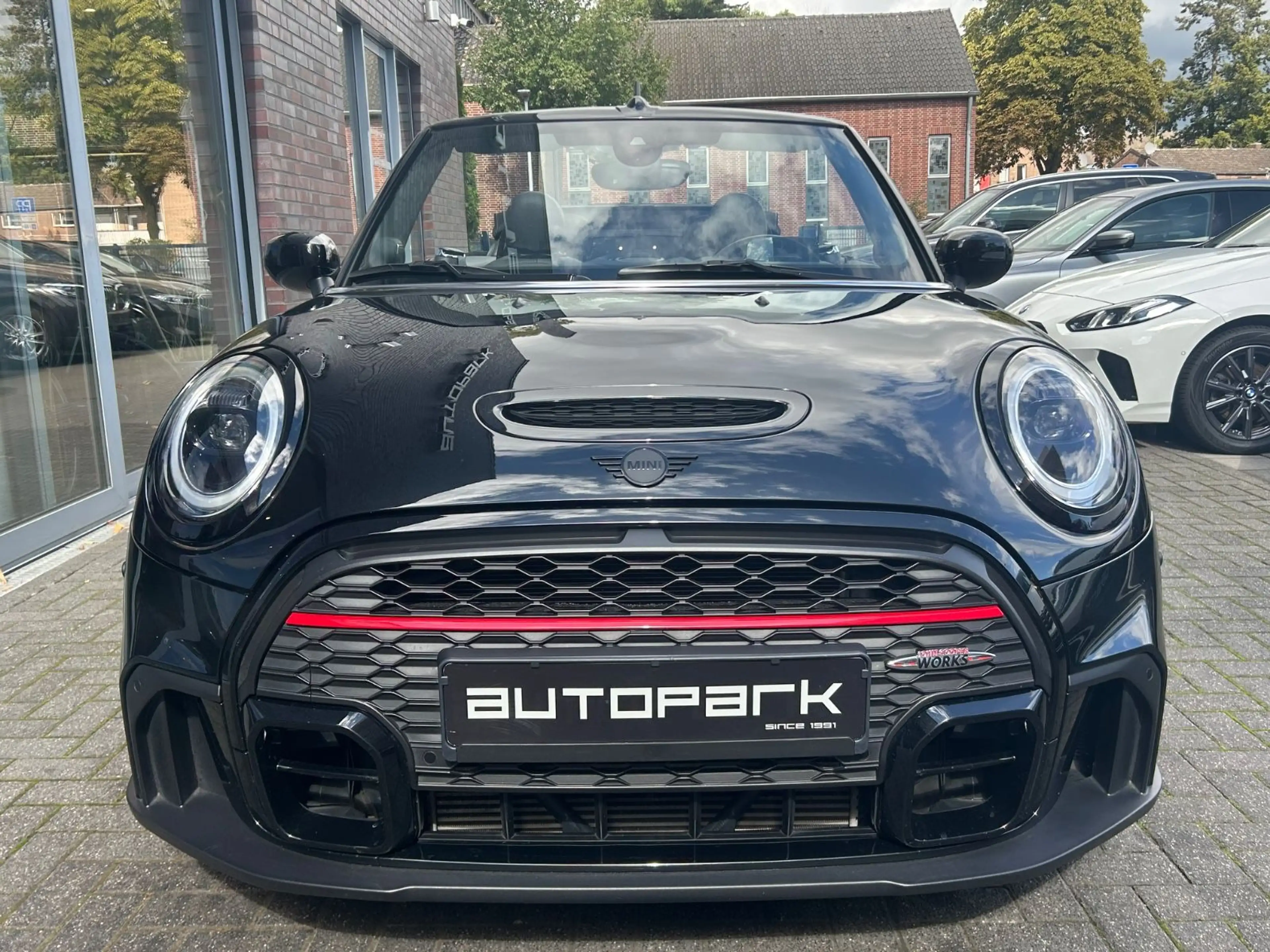 MINI John Cooper Works Cabrio — photo 15