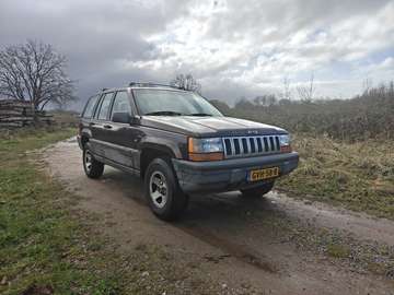 4.0i Laredo 4x4