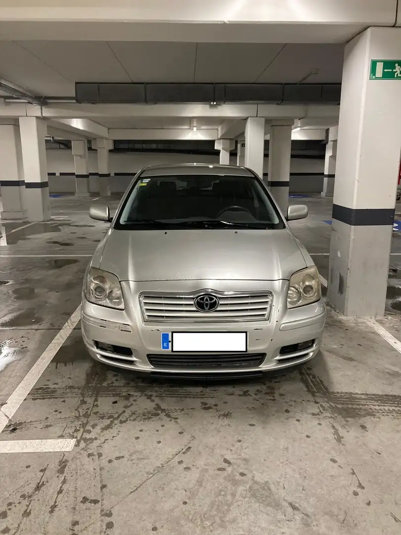 Toyota Avensis Avensis 2.2D-4D Sol Sol Beige - 2
