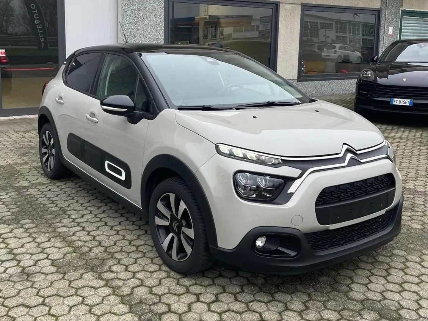 Citroen C3 C3 1.2 puretech Shine Beige - 2