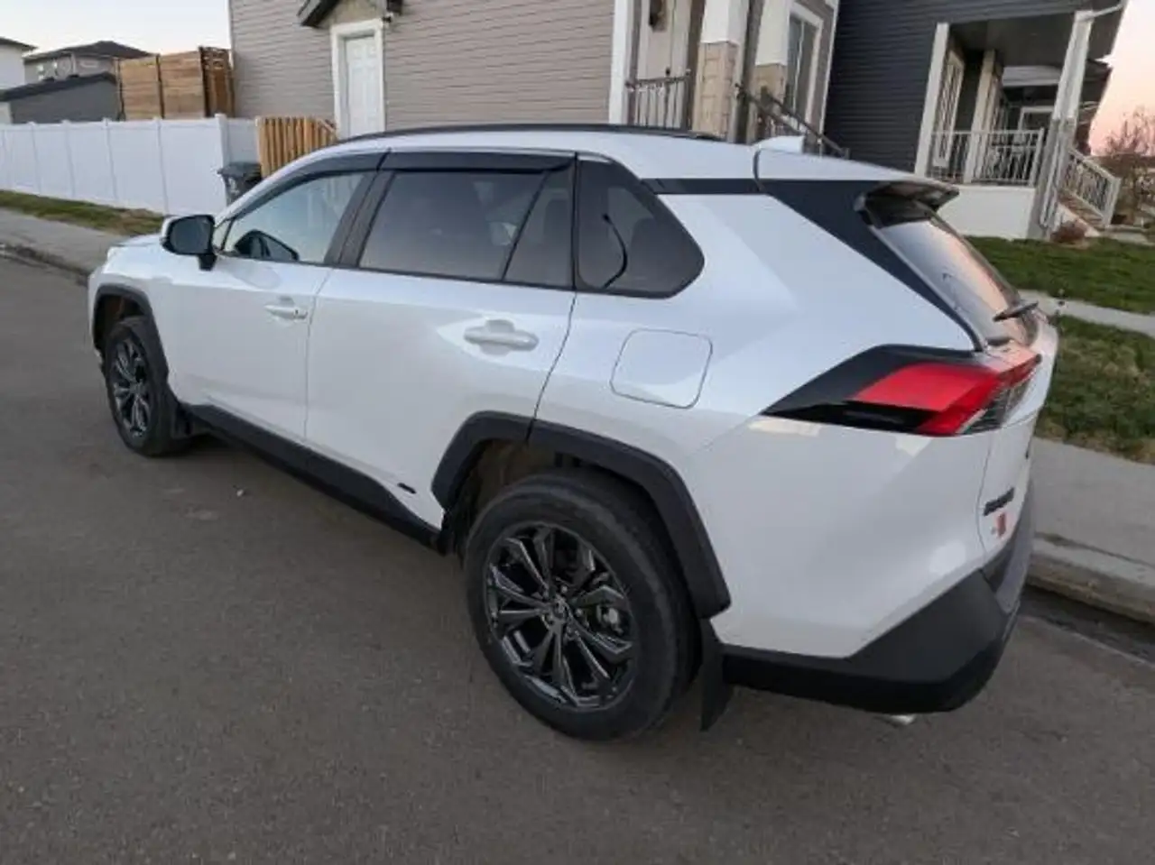 Toyota RAV 4 снимка Toyota RAV 4
