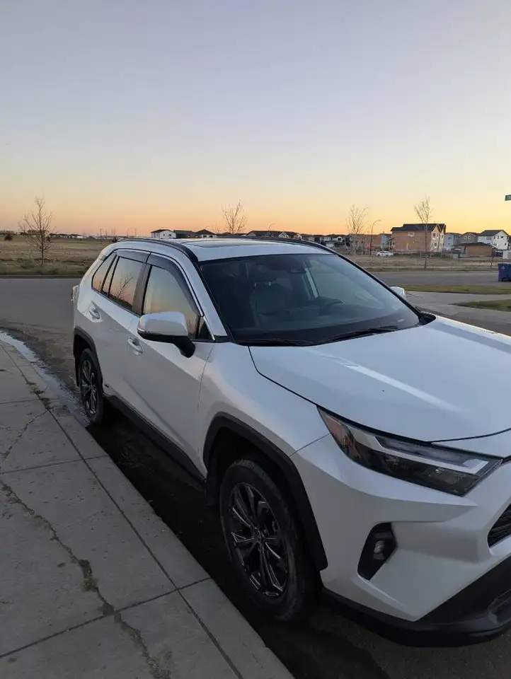 Toyota RAV 4 снимка Toyota RAV 4