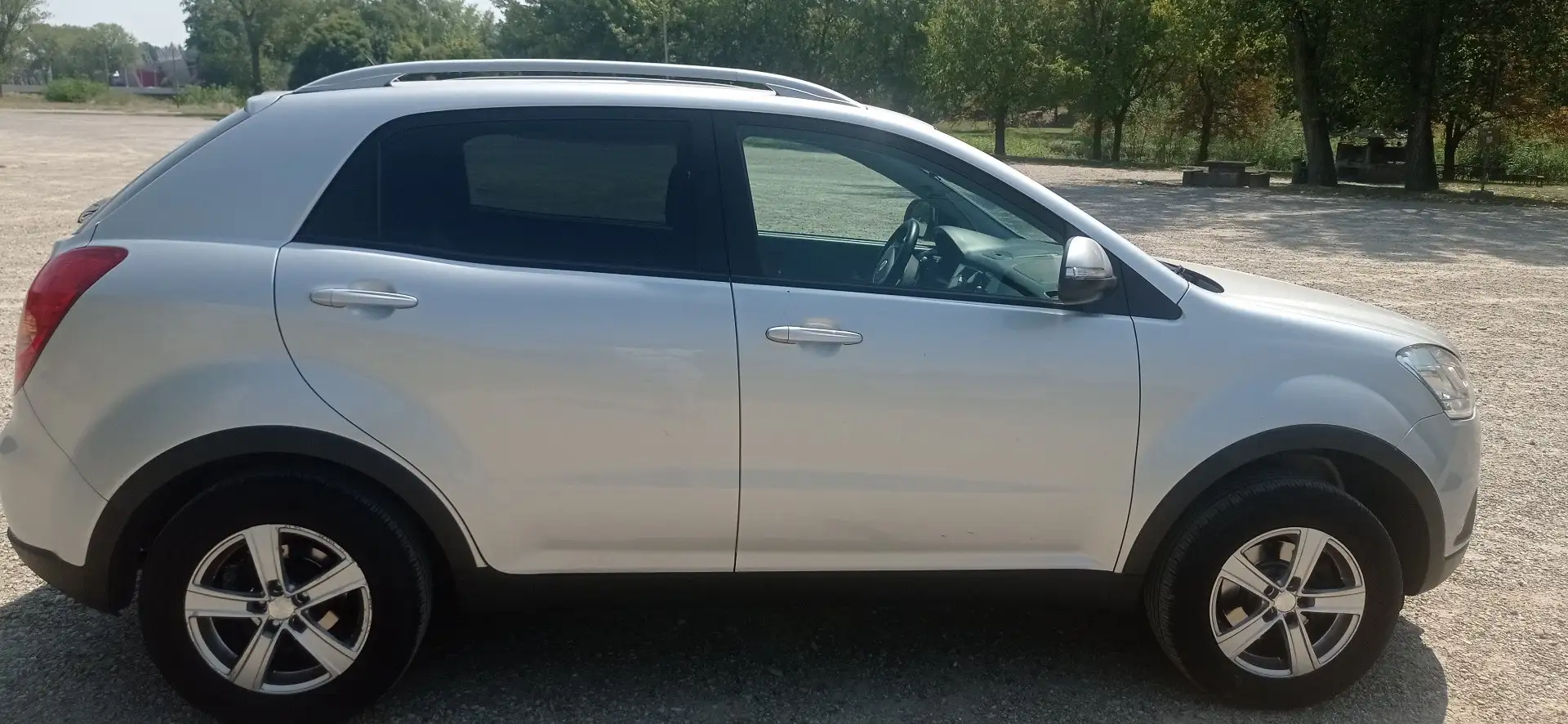 SsangYong Korando 2.0 2WD Crystal GPL - 2