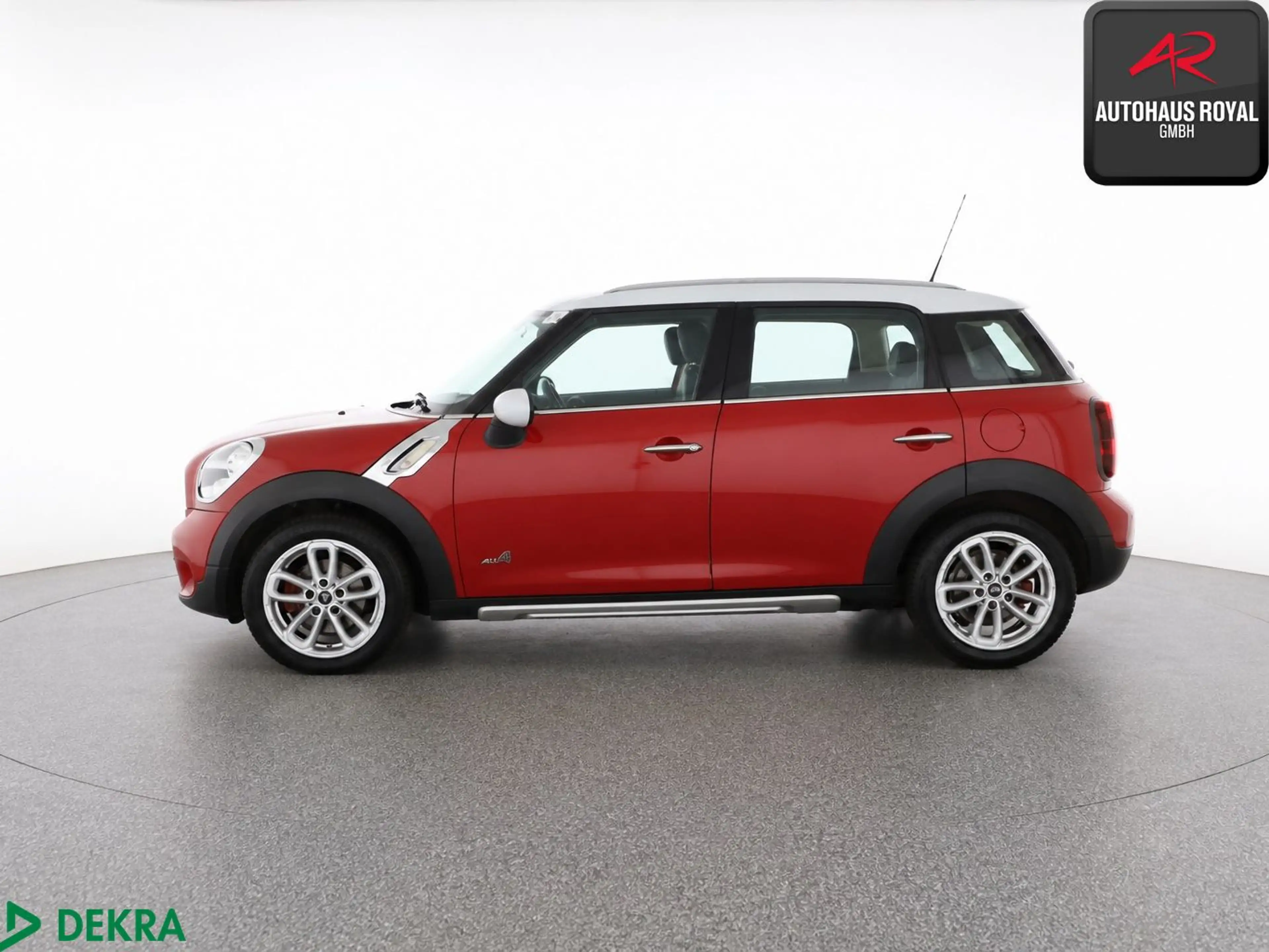 MINI Cooper D Countryman Cooper D ALL4 PEPPER,PANO — photo 2