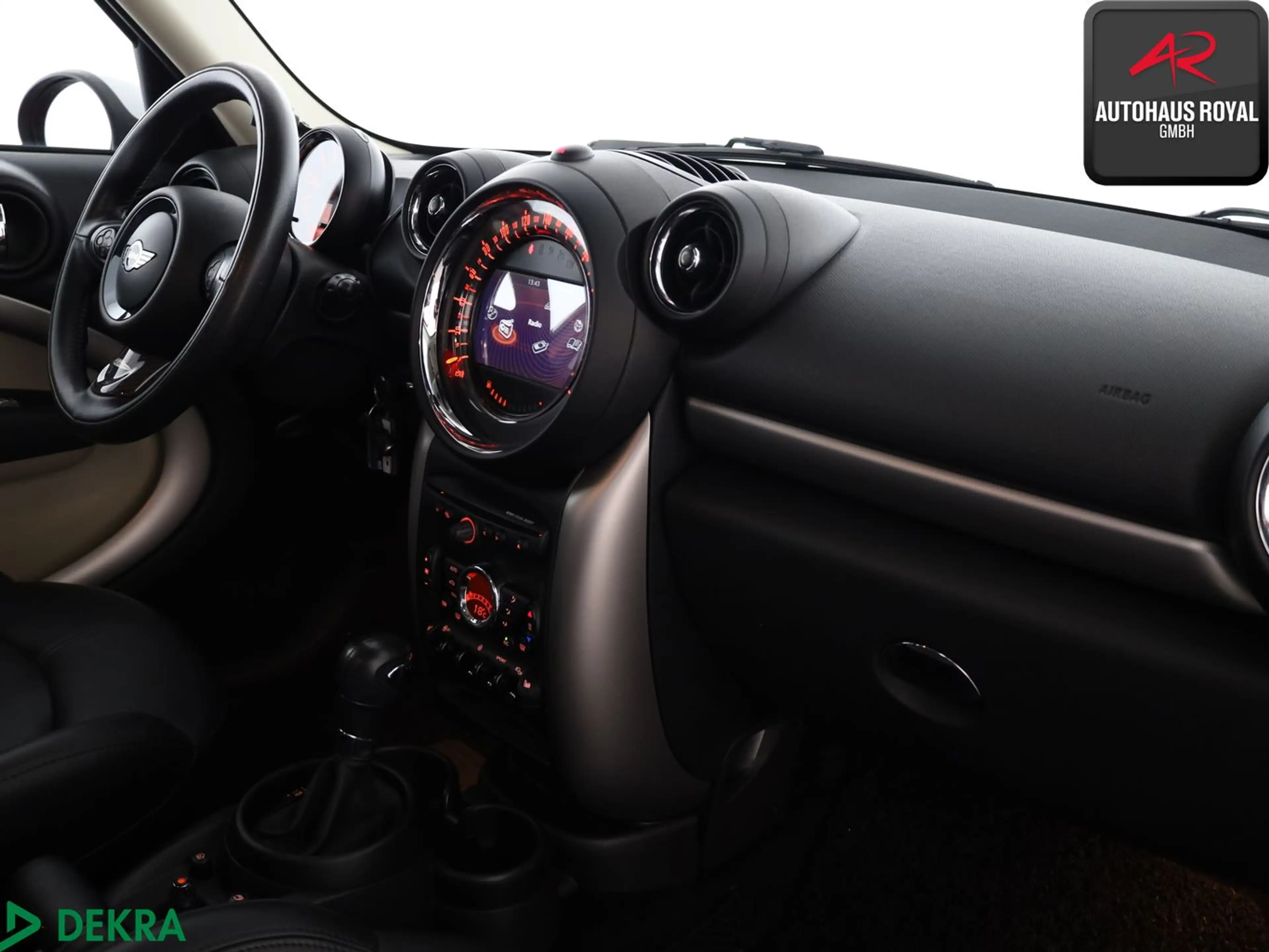 MINI Cooper D Countryman Cooper D ALL4 PEPPER,PANO — photo 10