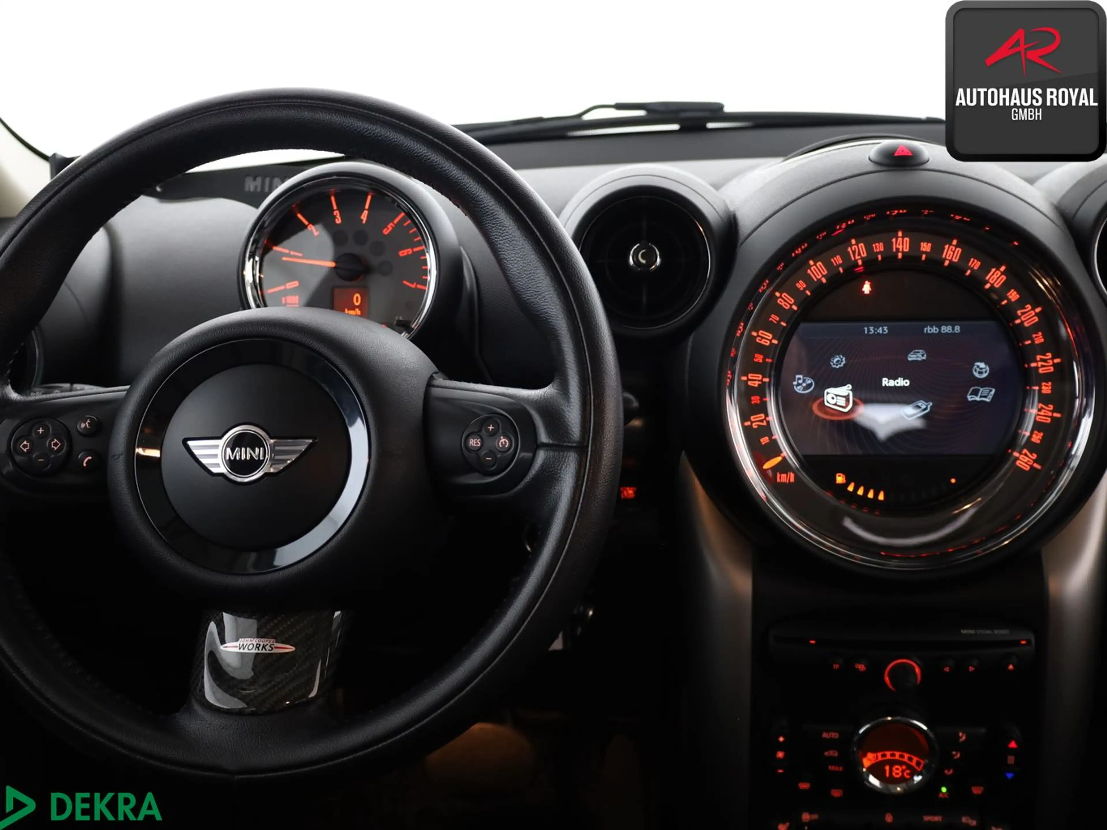 MINI Cooper D Countryman Cooper D ALL4 PEPPER,PANO — photo 15