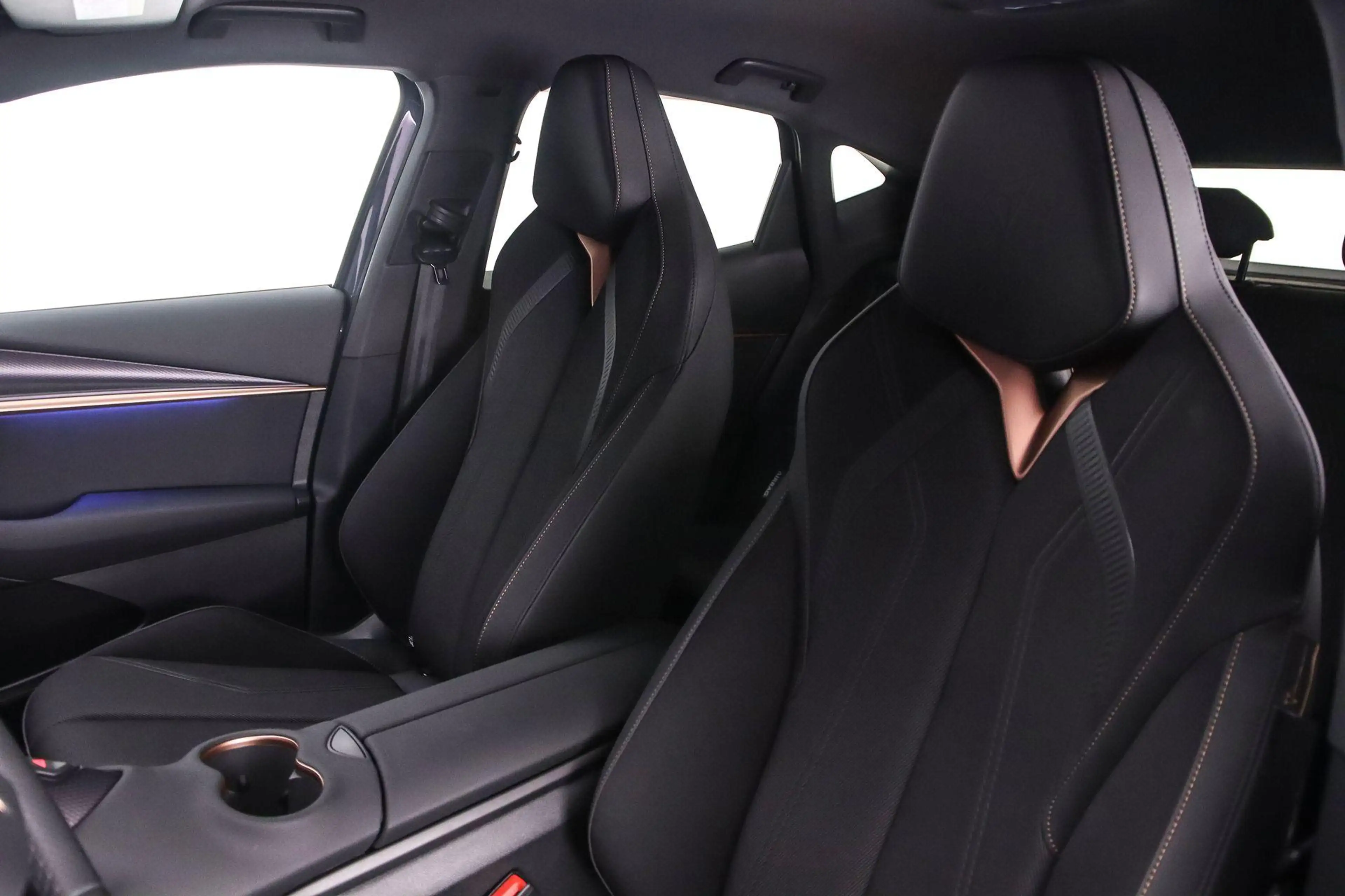 CUPRA Tavascan Business 82 kWh 286pk Automaat, Warmtepomp, Adapti — photo 5