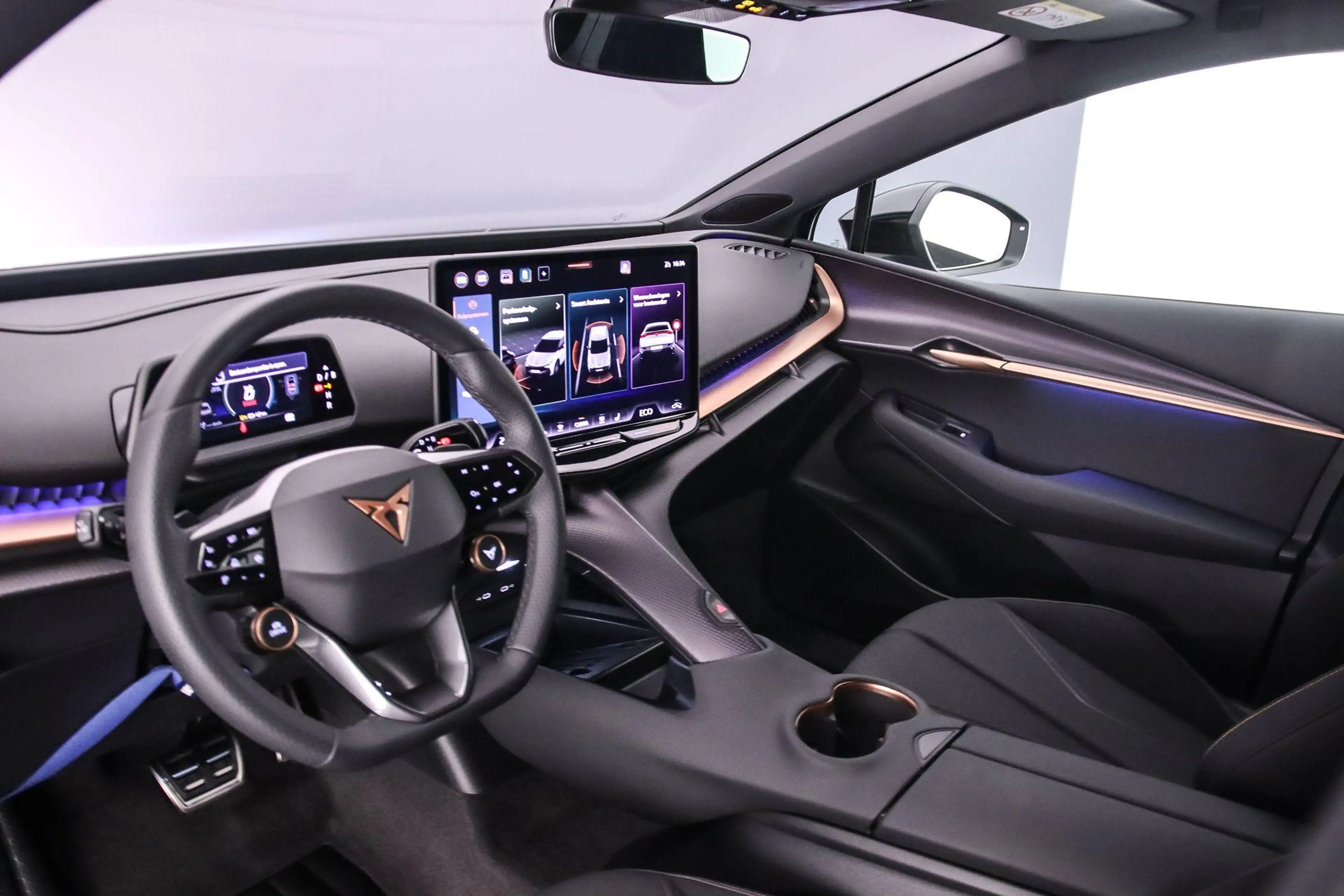 CUPRA Tavascan Business 82 kWh 286pk Automaat, Warmtepomp, Adapti — photo 4