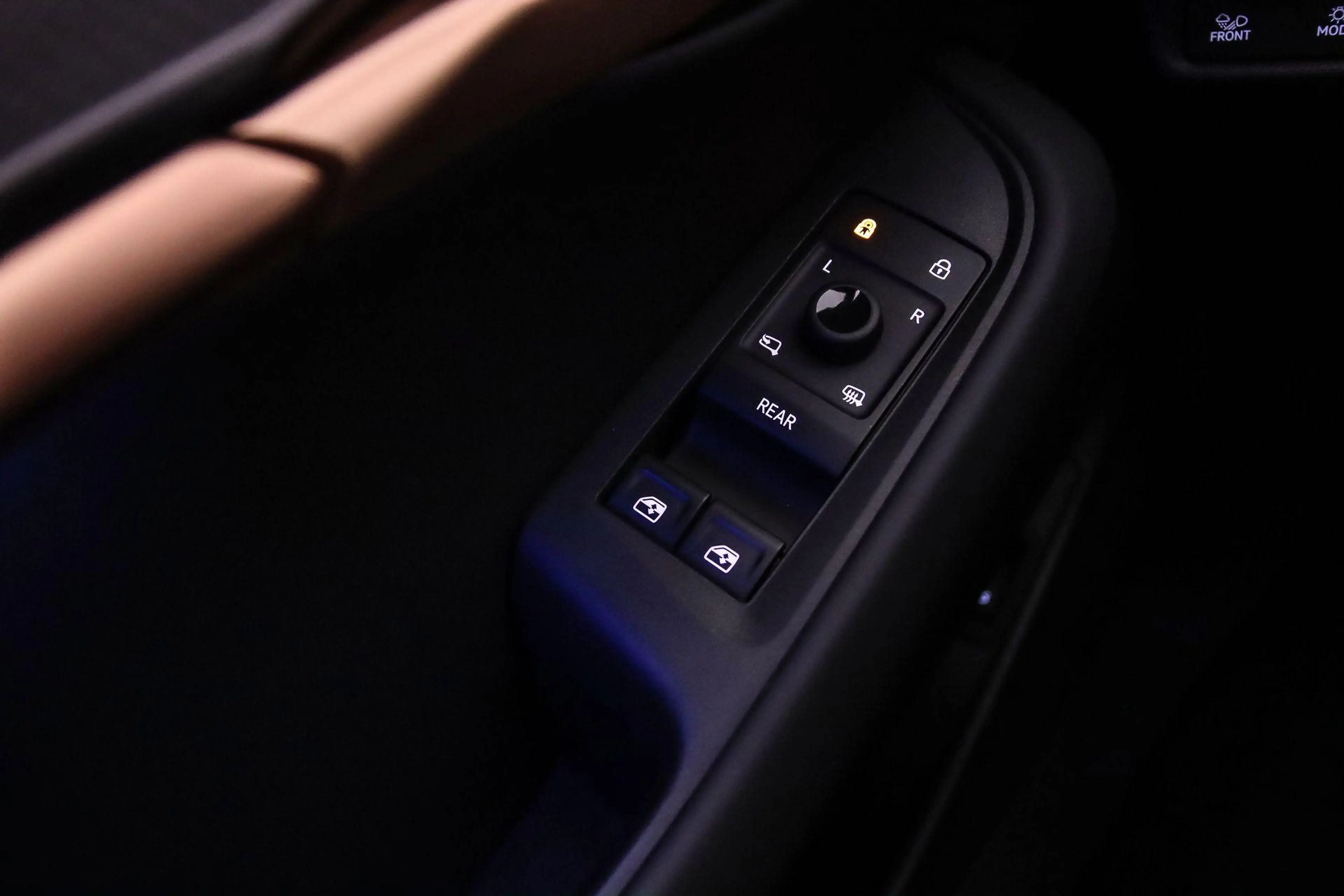 CUPRA Tavascan Business 82 kWh 286pk Automaat, Warmtepomp, Adapti — photo 15
