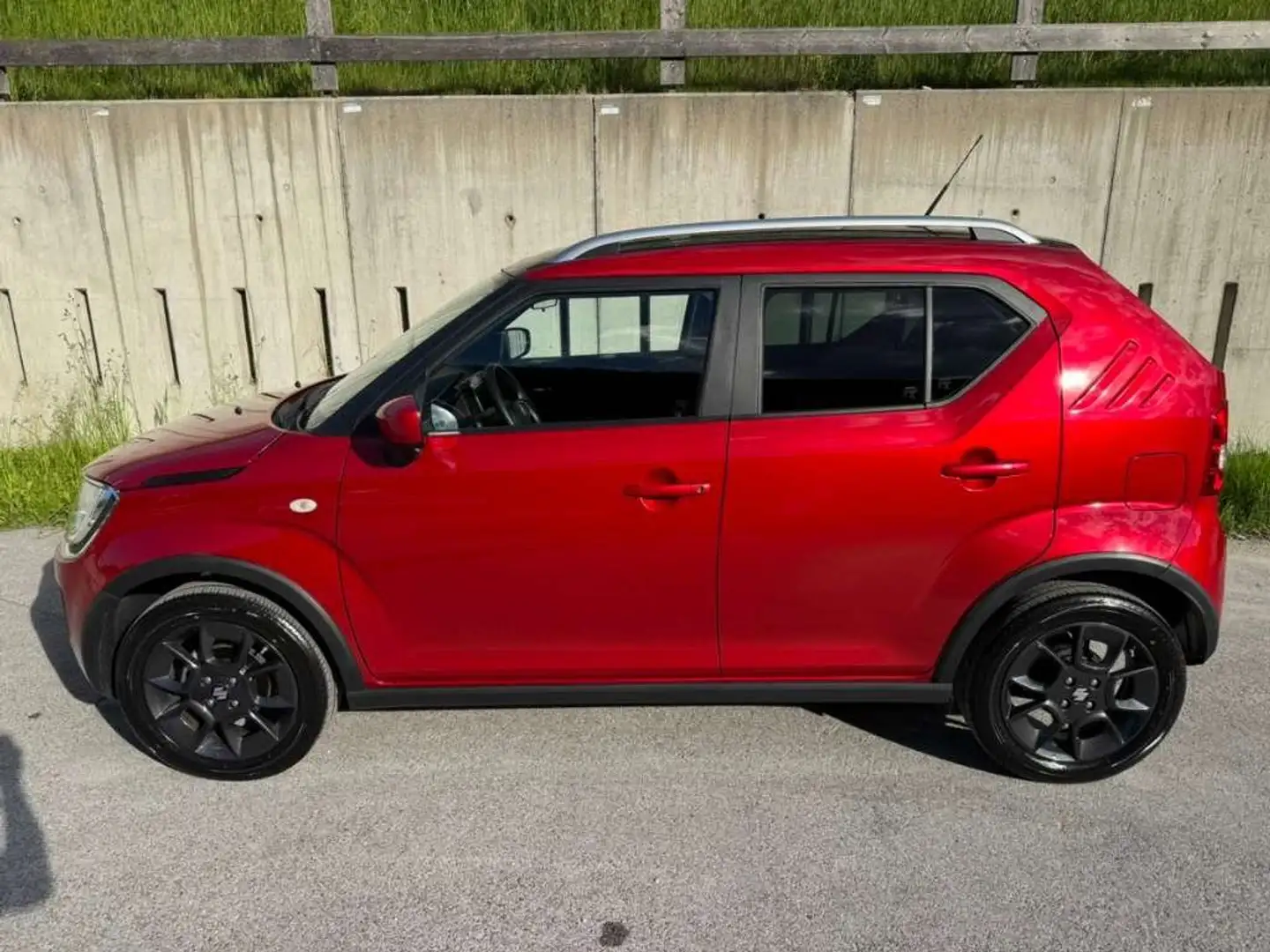 Suzuki Ignis Ignis 1,2 Dualjet Hybrid Allgrip Clear Clear Roşu - 1